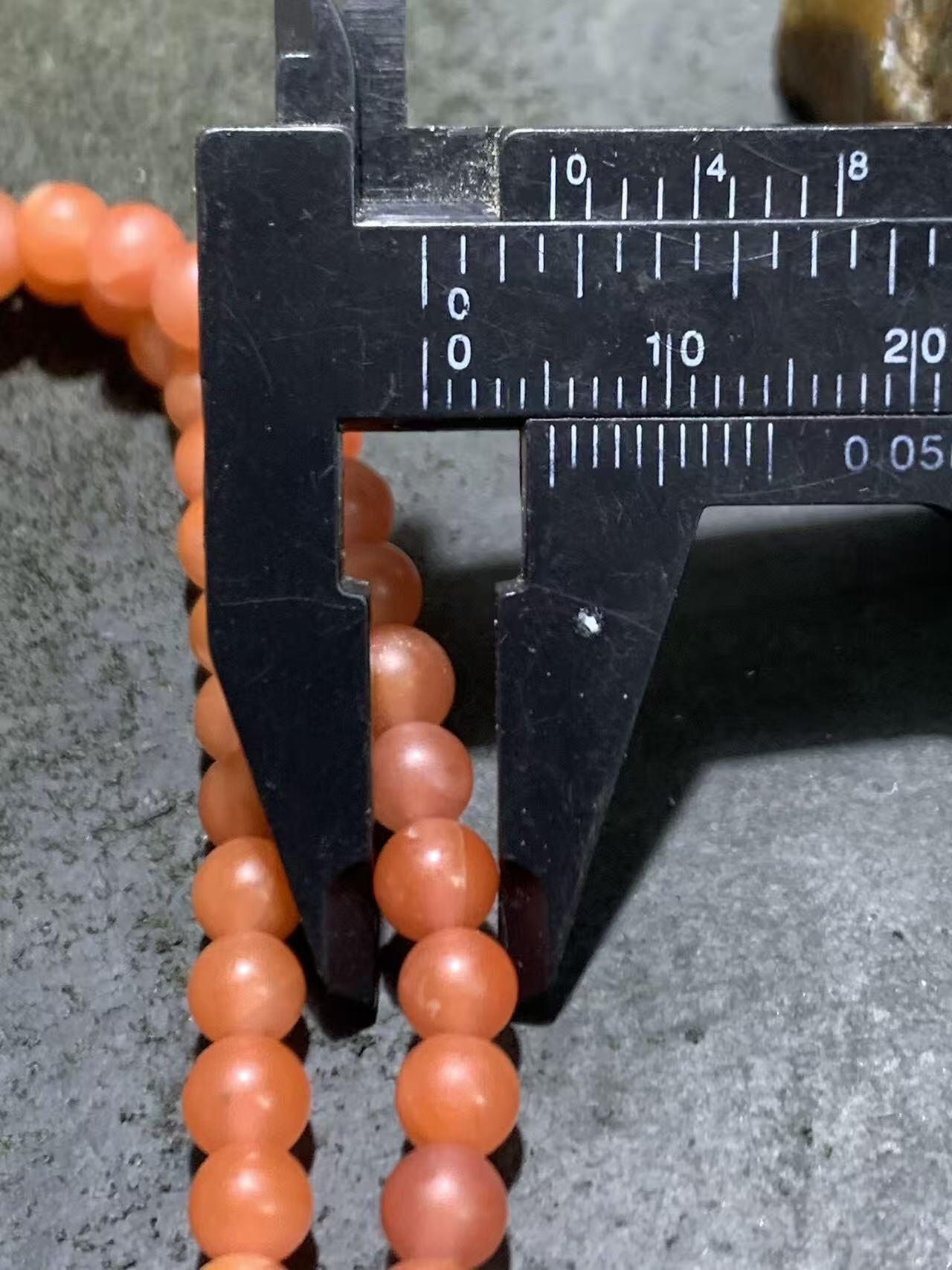 精美川料亚光南红玛瑙108手串一条，