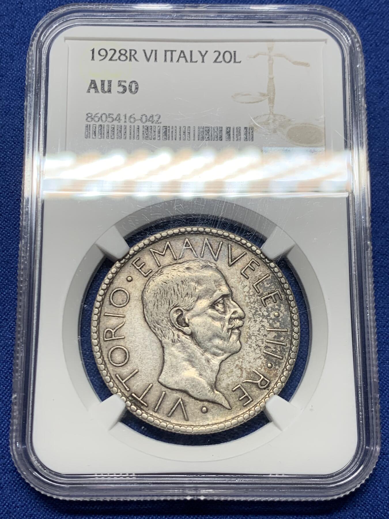 《竞宝斋》第464场 周日，周一，周二，3场连拍 （全场包邮）欢迎送拍 NGC AU50 意大利1928年裸男20里拉银币