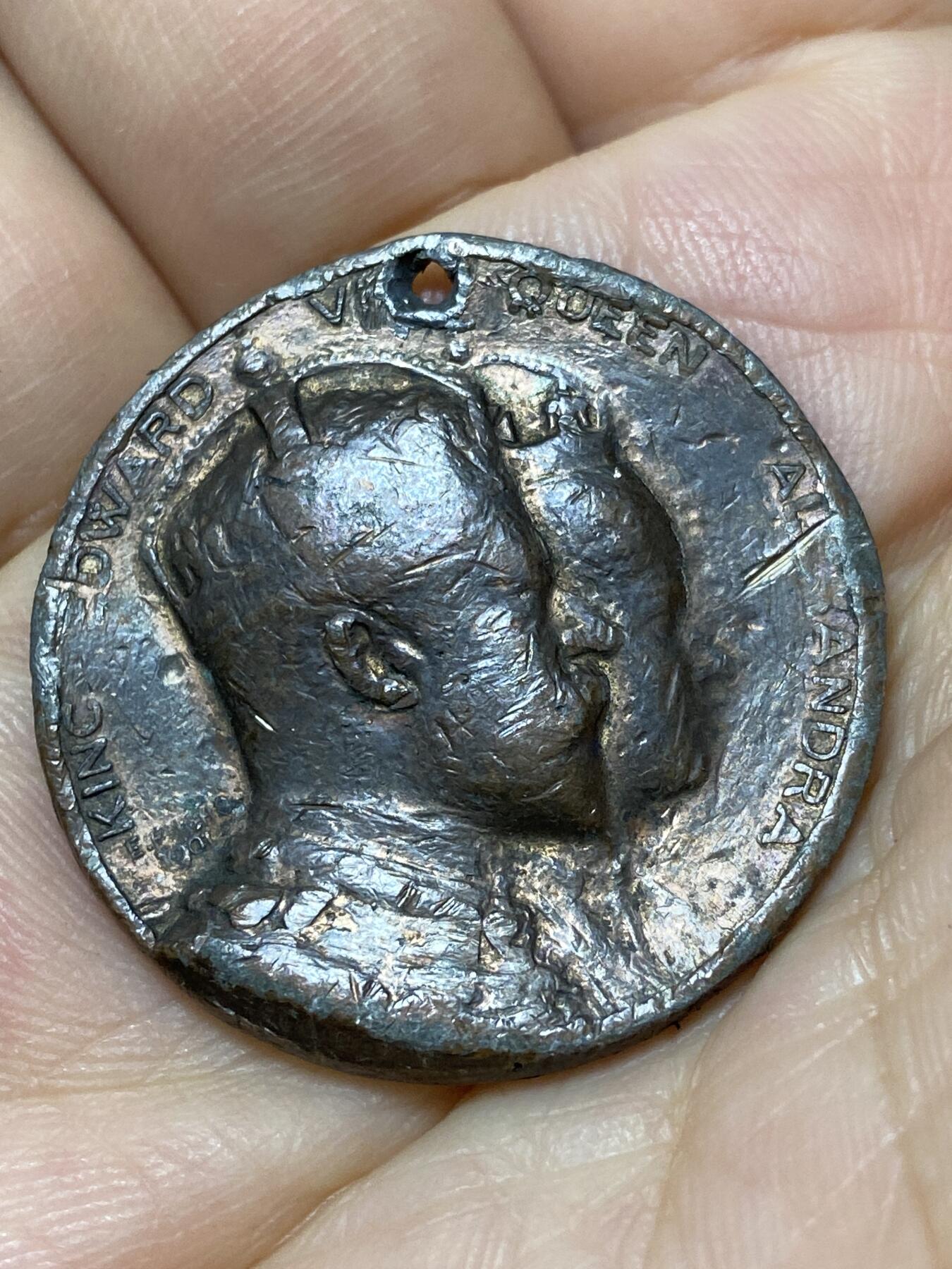 2026年第十八场(总第一百八十七场）外国好品散币场(免佣金) 英国🇬🇧1902年纪念章(爱德华七世和亚历山德拉王后加冕纪念章)