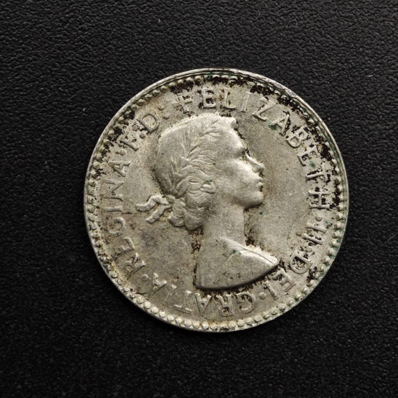 【淘币小摊】实时拍第八百六十三拍   小银币散币场   年前最后一周 之前的预留小年前全部发出 请更换最新收货地址  澳大利亚1964年伊丽莎白二世3便士银币