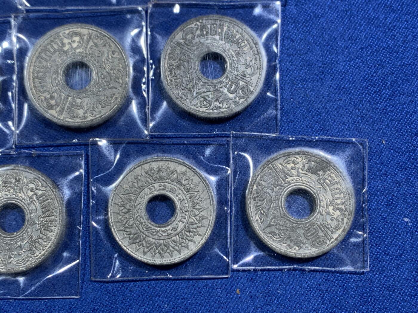 《竞宝斋》第464场 周日，周一，周二，3场连拍 （全场包邮）欢迎送拍 10枚一组 好品原光 泰国1942年10萨当锡币