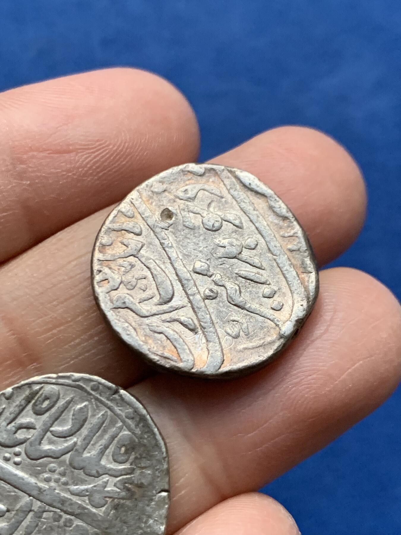 《竞宝斋》第464场 周日，周一，周二，3场连拍 （全场包邮）欢迎送拍 两枚一组 打制币 细节见图