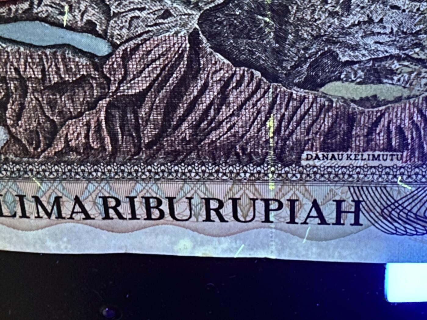 《外钞收藏家》第六百零七期（畅拍场）（本平台长期征集拍品、欢迎藏友们联系合作） 委内瑞拉3张——印尼5000+毛里塔尼亚+塔吉克斯坦一起 全新 印尼不绝有小裂口和荧光瑕疵