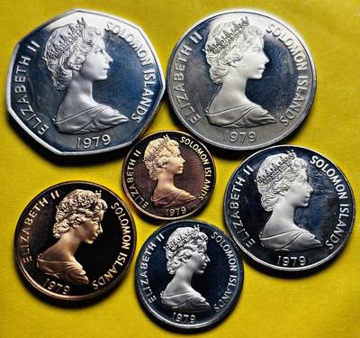 【金马踏春，泉马奔腾】2026 年新年贺岁场，（定于年初五接财神截拍）祝各位老板马到成功，马上有钱，愿岁岁平安喜乐顺遂 - 全新未流通 1979 年英属所罗门群岛精制套币 1 分-1 元 6 枚