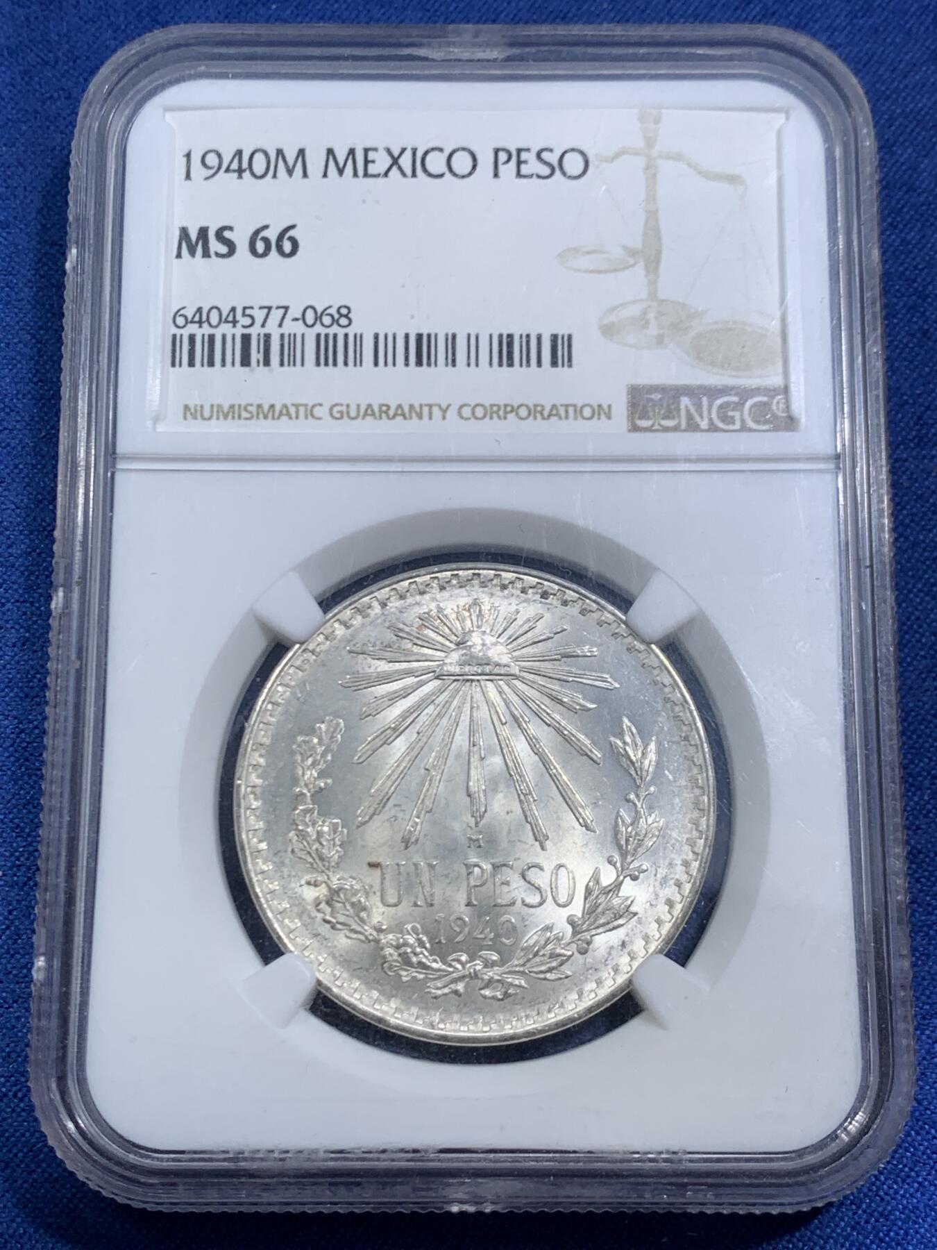 《竞宝斋》第464场 周日，周一，周二，3场连拍 （全场包邮）欢迎送拍 NGC MS66 墨西哥 1940年 一比索 鹰洋银币 霜感转光十分靓眼 鹰面立体霸气