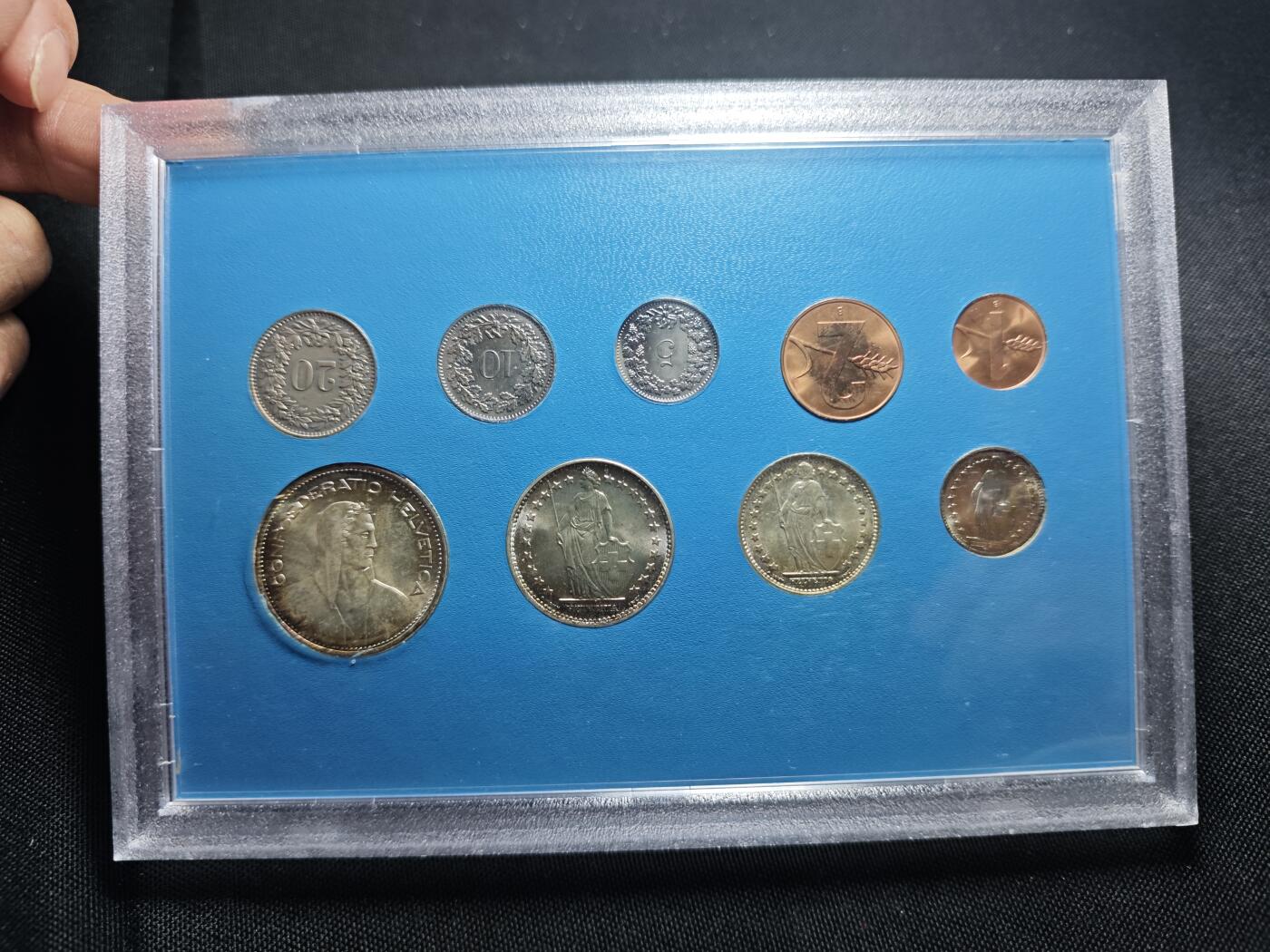 KK钱币收藏小铺  第400期  百期特拍（四拍之四）2月预留时间 周末发货  1967瑞士官方发行 大小面值清年一套 含4枚银币 均好品全信!