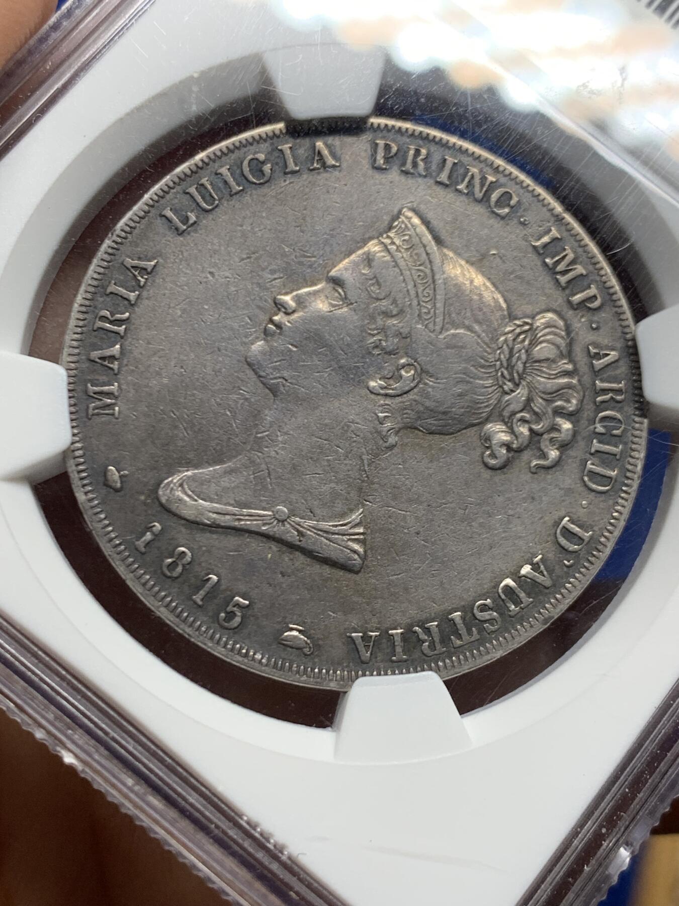 《竞宝斋》第464场 周日，周一，周二，3场连拍 （全场包邮）欢迎送拍 NGC XFD 意大利 帕尔马大公国 1815年 5里拉 银币 玛丽路易丝（拿皇妻子）在位时期发行 拿系币热门品种 这枚细节很好 温润原光 紫罗兰包浆非常漂亮