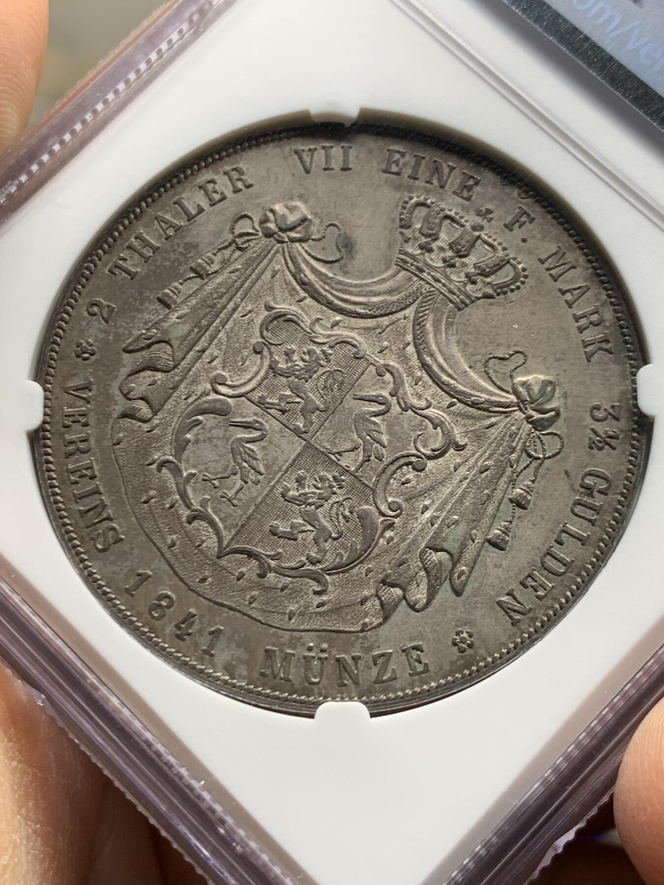 《竞宝斋》第464场 周日，周一，周二，3场连拍 （全场包邮）欢迎送拍 NGC AU58 德国 1841 罗斯流通纹章2泰勒37克大银币 深彩原味包浆限制了分数的想象 发行量仅有2400枚