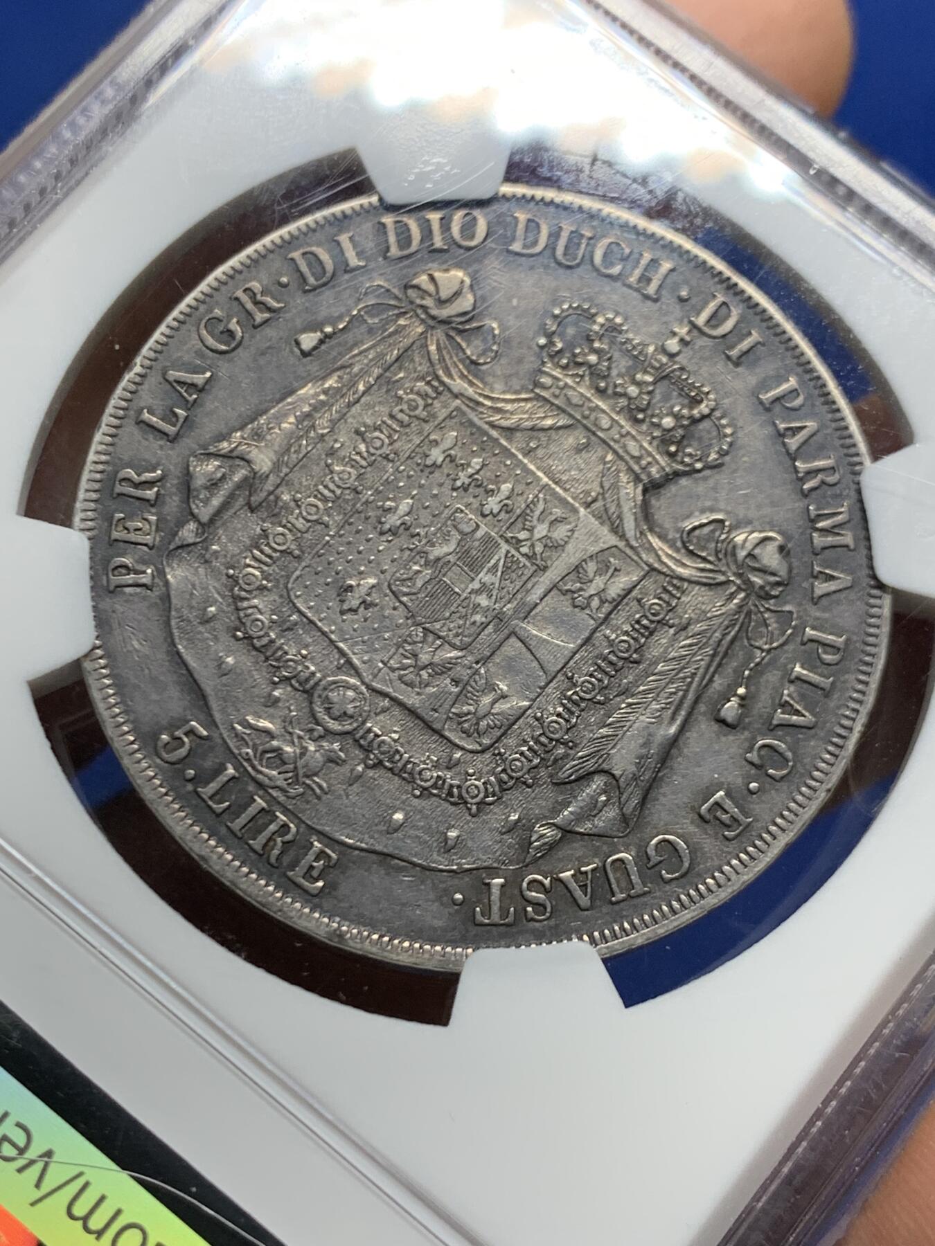 《竞宝斋》第464场 周日，周一，周二，3场连拍 （全场包邮）欢迎送拍 NGC XFD 意大利 帕尔马大公国 1815年 5里拉 银币 玛丽路易丝（拿皇妻子）在位时期发行 拿系币热门品种 这枚细节很好 温润原光 紫罗兰包浆非常漂亮