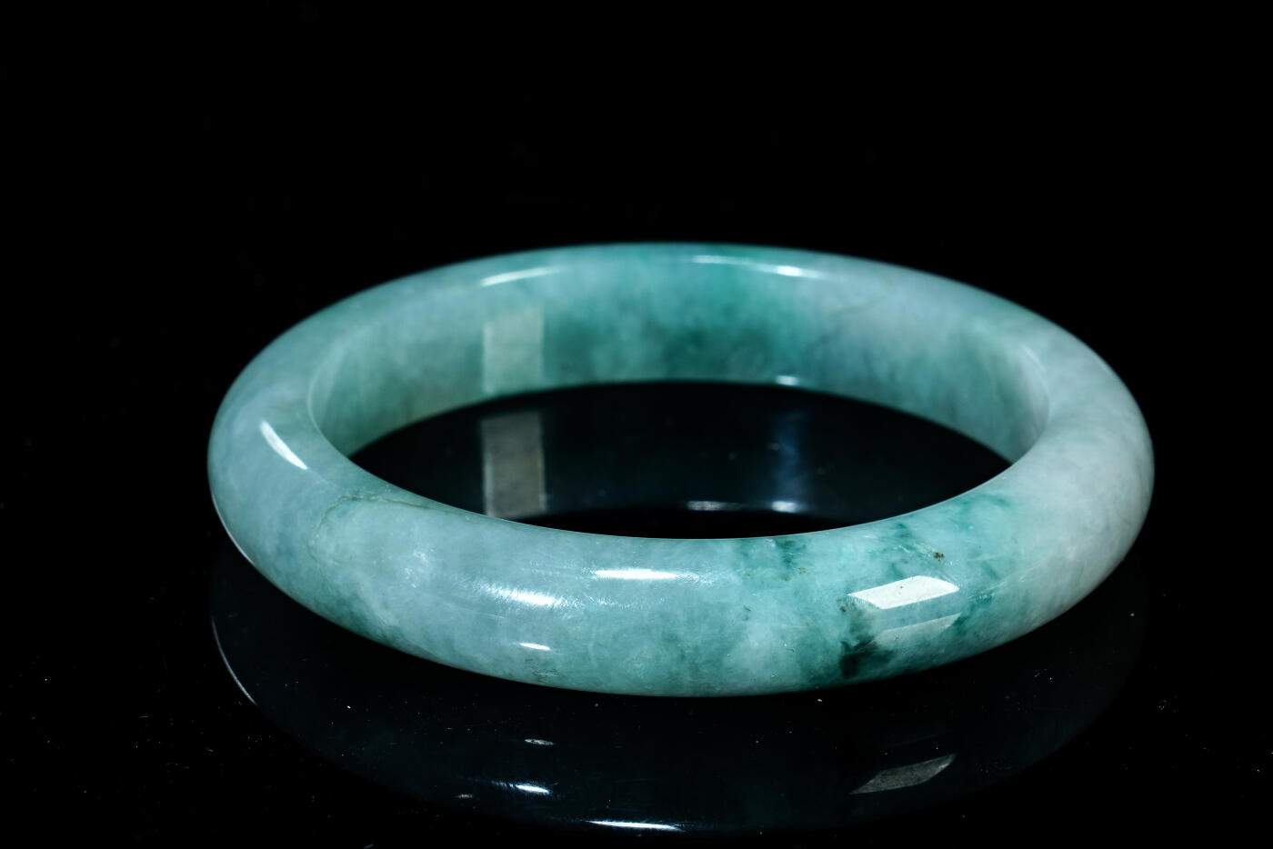 上海都达杂项专场十九（全场包邮） 天然冰晴种飘绿花翡翠（A货）手镯90-6