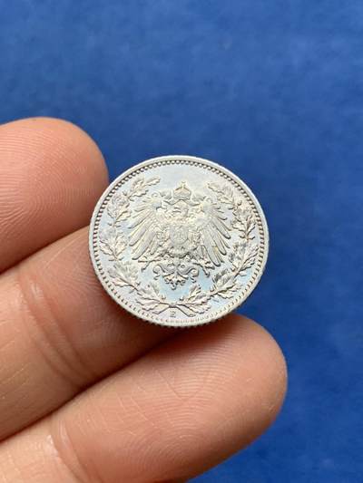 《竞宝斋》第464场 周日，周一，周二，3场连拍 （全场包邮）欢迎送拍 - 德国1909年E厂1/2马克银币 900银 2.75克 未流通品 这一年发行量只有745106枚 书价很高