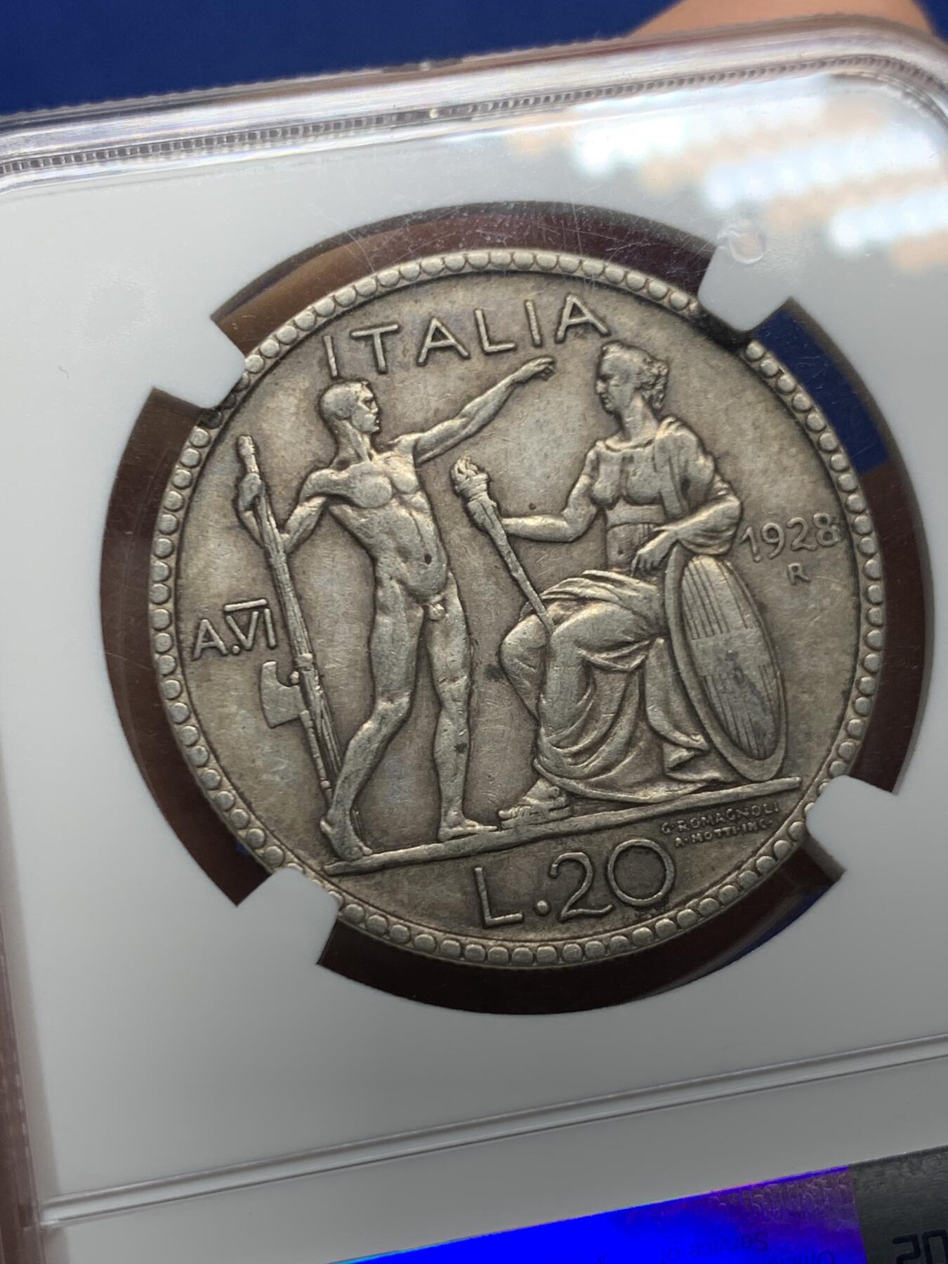 《竞宝斋》第464场 周日，周一，周二，3场连拍 （全场包邮）欢迎送拍 NGC AU50 意大利1928年裸男20里拉银币