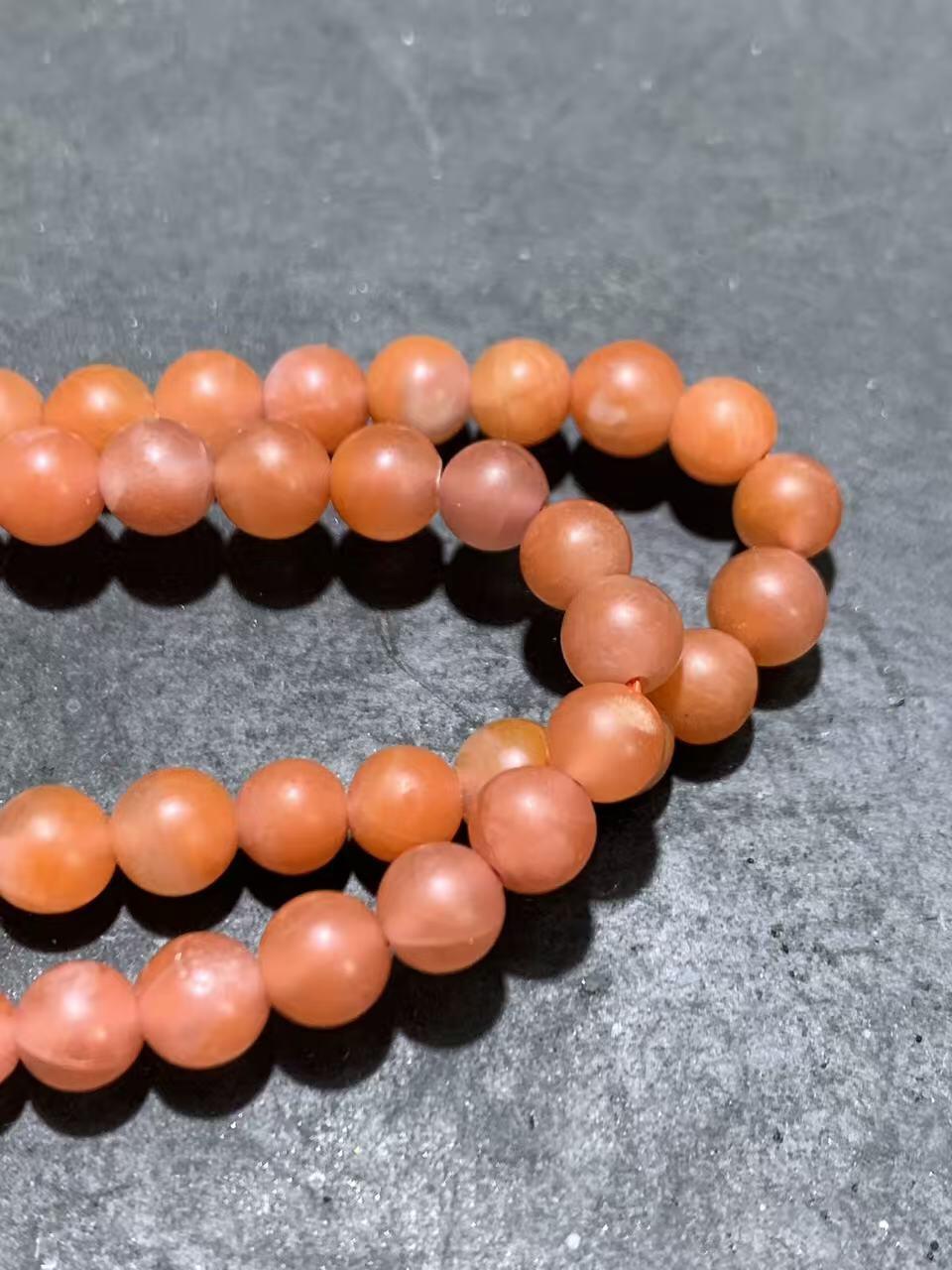 精美川料亚光南红玛瑙108手串一条，