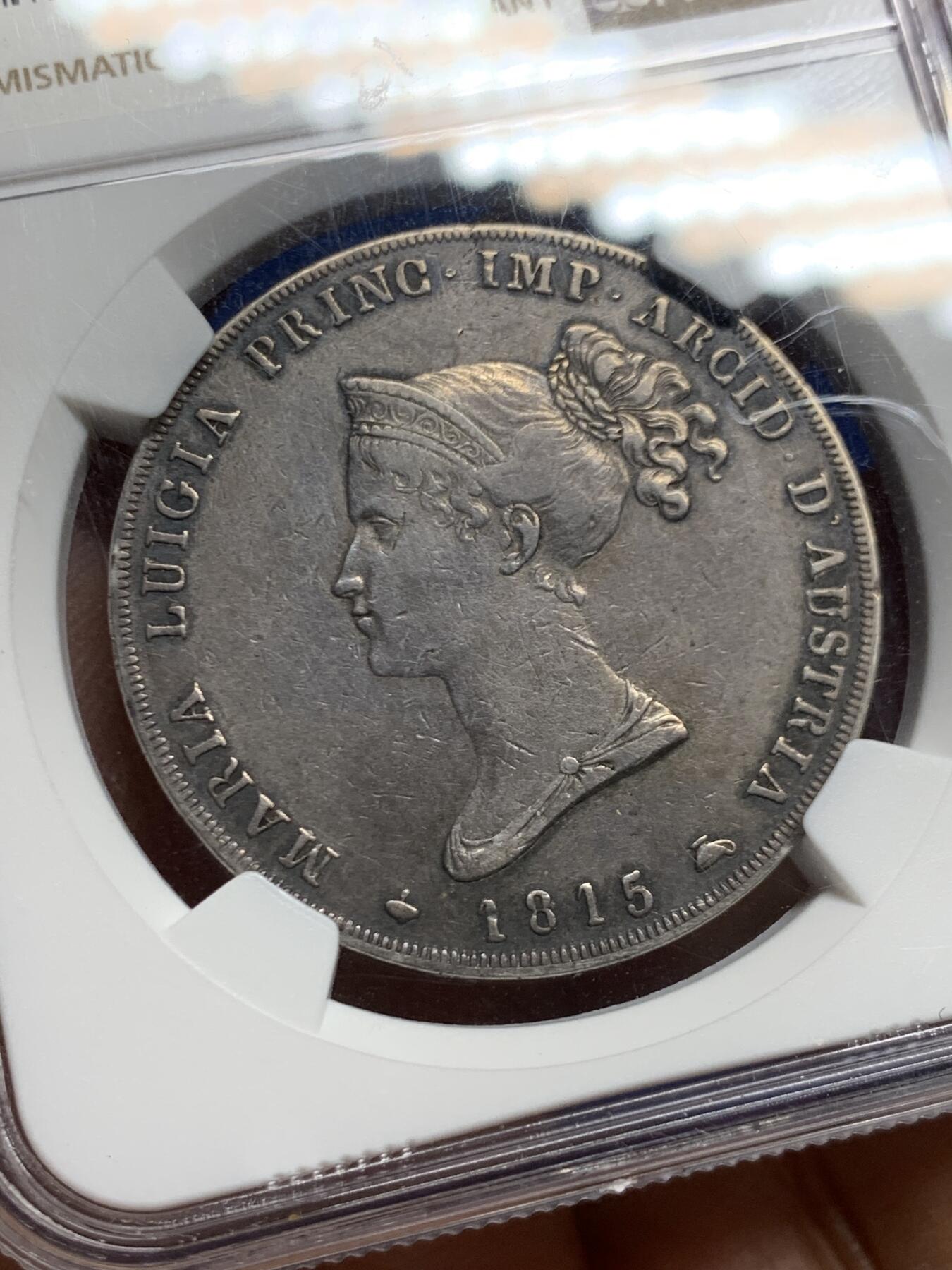 《竞宝斋》第464场 周日，周一，周二，3场连拍 （全场包邮）欢迎送拍 NGC XFD 意大利 帕尔马大公国 1815年 5里拉 银币 玛丽路易丝（拿皇妻子）在位时期发行 拿系币热门品种 这枚细节很好 温润原光 紫罗兰包浆非常漂亮