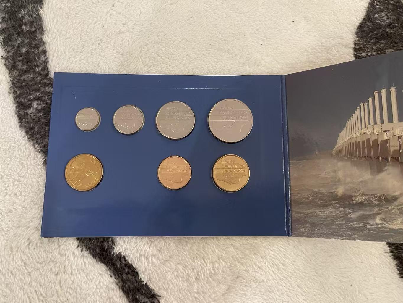 ❤️【币观天下】❤️ 第342期钱币秒杀拍卖场- 2026.2.4秒杀专场 长期征集拍品  荷兰1992年官方套币 含一枚造币厂纪念章