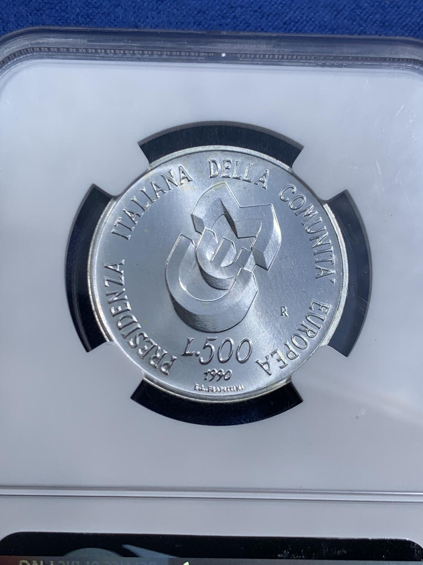 《竞宝斋》第464场 周日，周一，周二，3场连拍 （全场包邮）欢迎送拍 NGC MS64 意大利1990年担任欧共体理事会轮值主席国500里拉银币