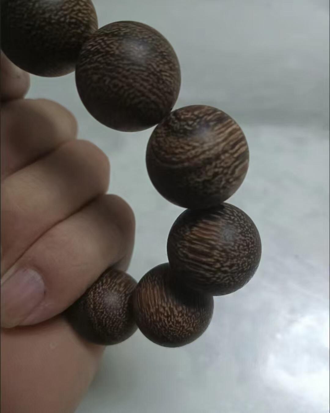 越南芽庄白奇楠沉香手串                                                                    