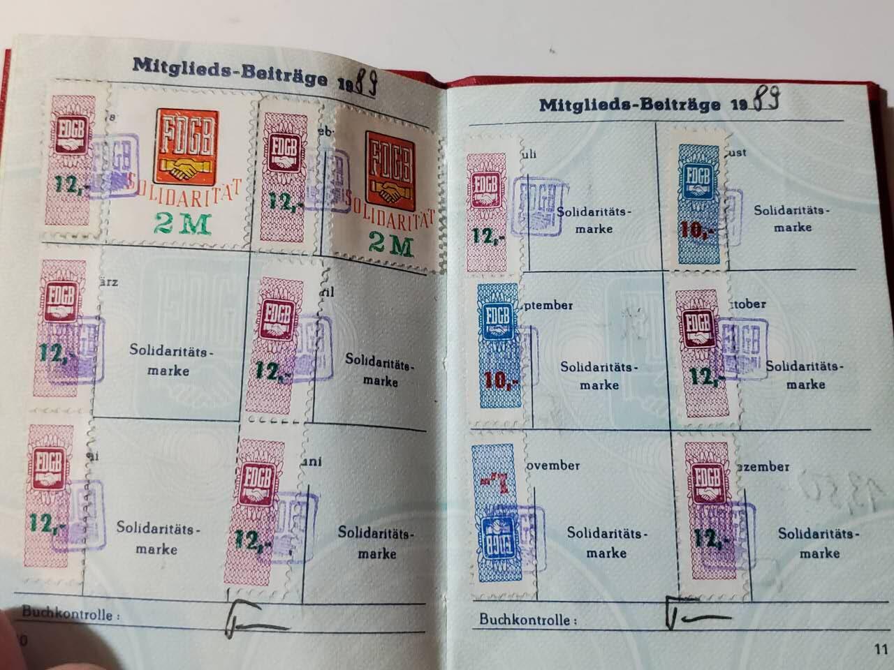 韵星假日军品类拍卖第三十九期暨默多克中校夫妇专场 -- Rimey Holidays Militaria Auction 39 & The Modoks Collection  民主德国工会荣誉成员40年证章带工会证书实发一套