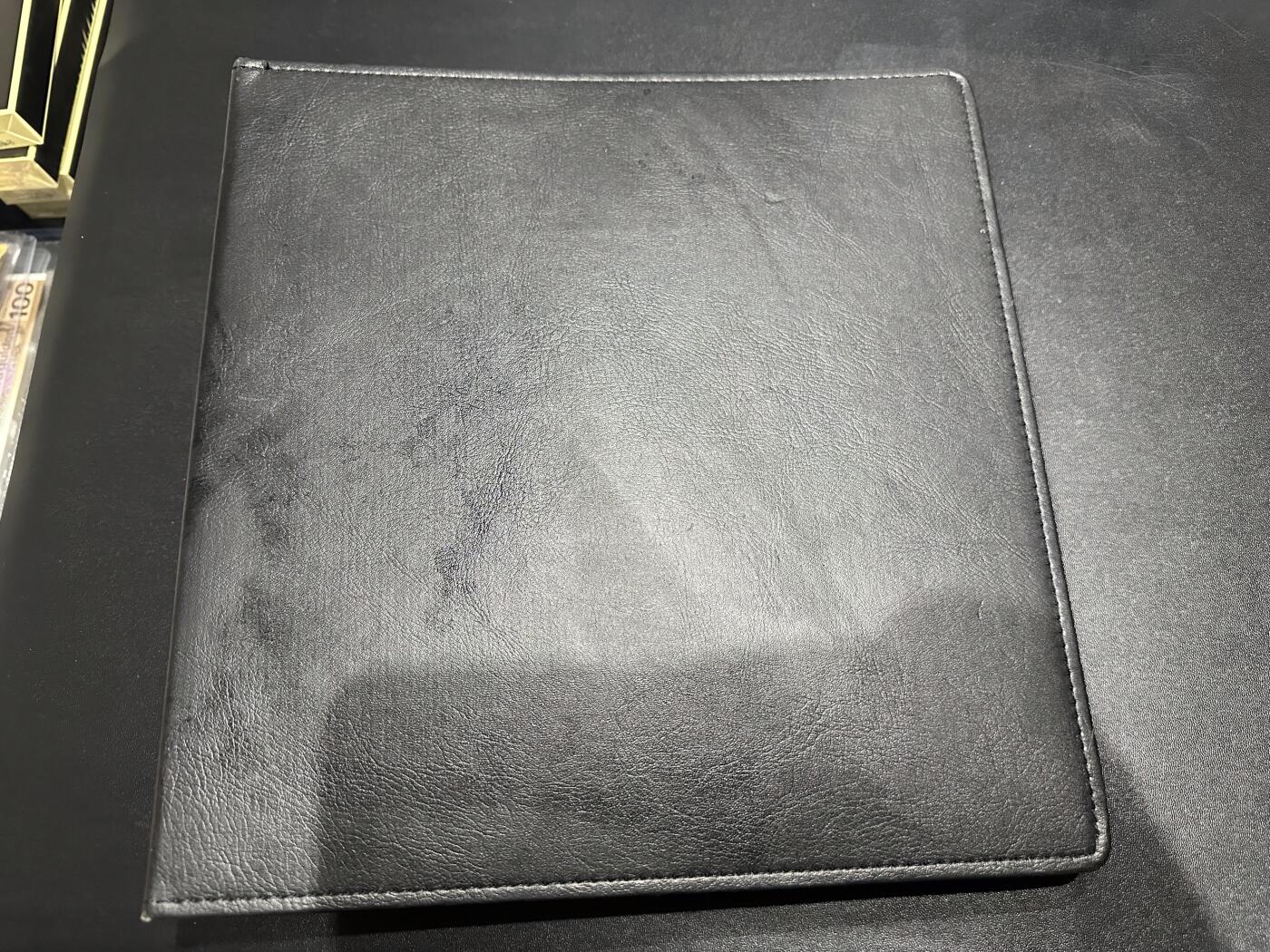 《外钞收藏家》第六百零七期（畅拍场）（本平台长期征集拍品、欢迎藏友们联系合作） 明泰2格评级币收藏册 含内页20张 近全新 品相如图