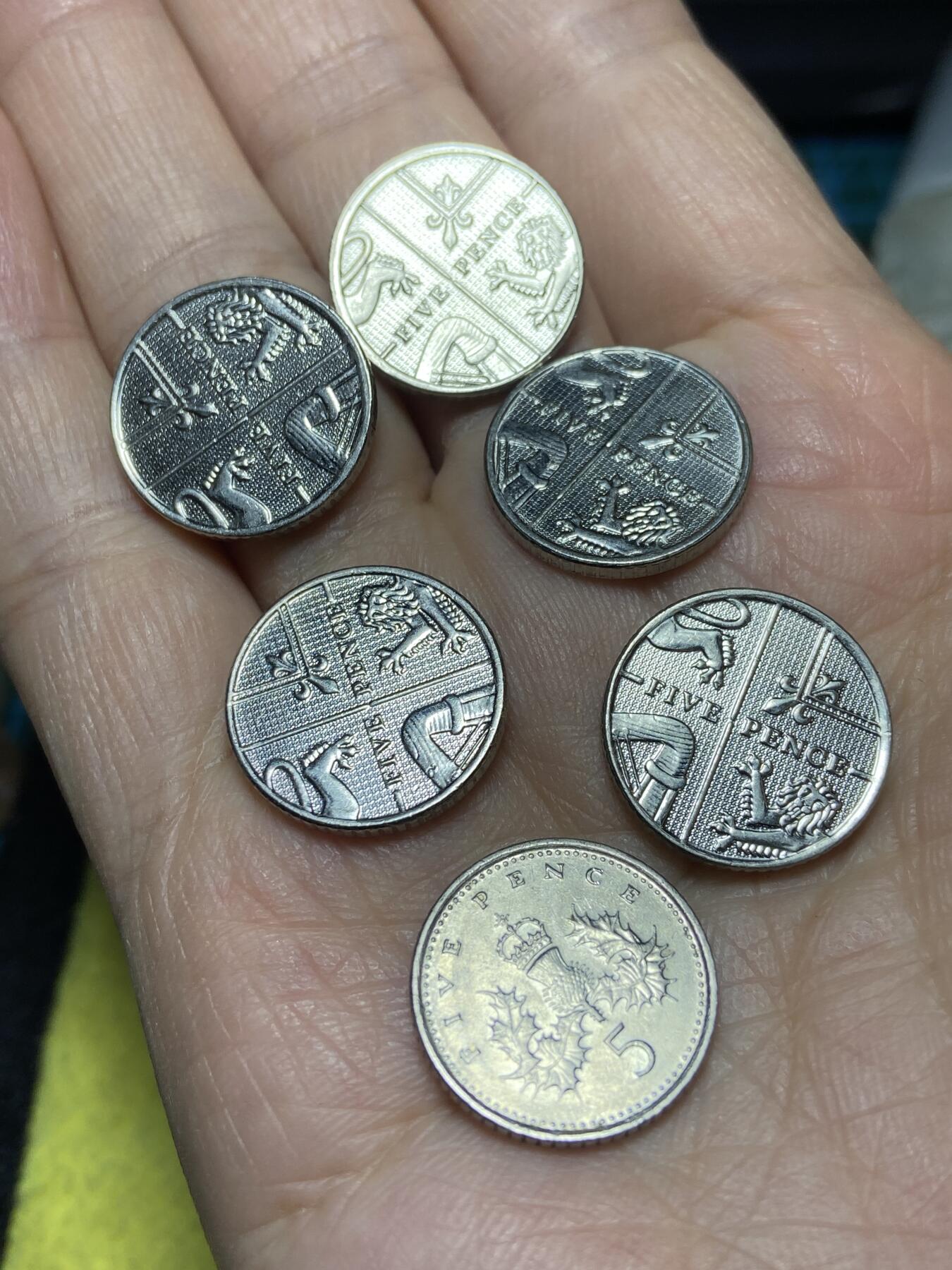 2026年第十八场(总第一百八十七场）外国好品散币场(免佣金) 英国🇬🇧5便士6枚：2001年12年13年14年15年