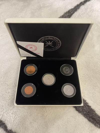 ❤️【币观天下】❤️ 第342期钱币秒杀拍卖场- 2026.2.4秒杀专场 长期征集拍品  - 阿曼2015年官方精制套币 原包装 高级皮盒包装