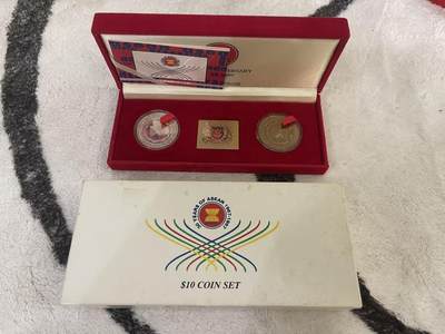 ❤️【币观天下】❤️ 第342期钱币秒杀拍卖场- 2026.2.4秒杀专场 长期征集拍品  - 新加坡1997年东南亚国家联盟Asean纪念银币套装2合1 盒证齐全 含1盎司精制银币 限量发行2800套