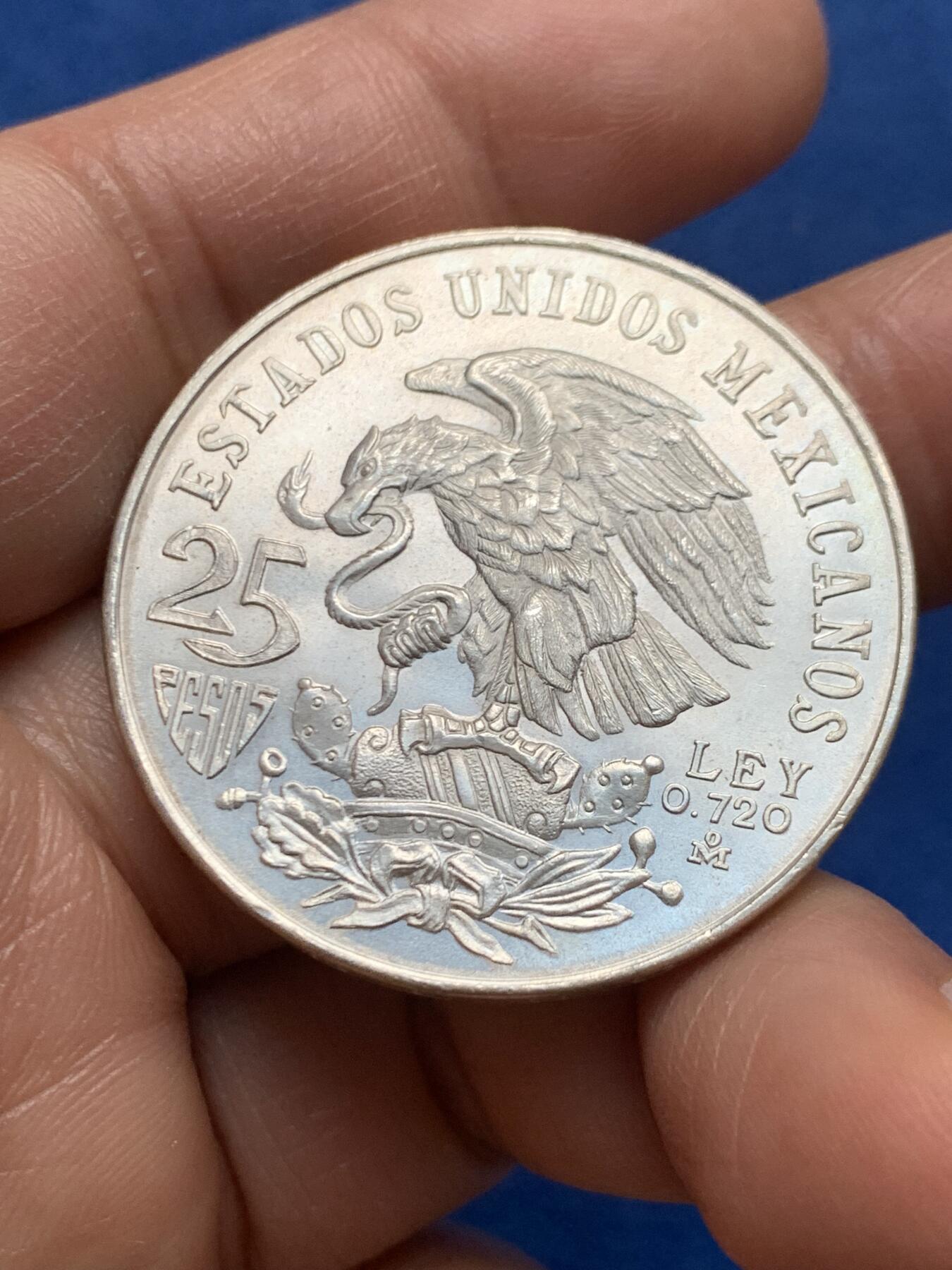 《竞宝斋》第464场 周日，周一，周二，3场连拍 （全场包邮）欢迎送拍 墨西哥1968年奥运会25比索纪念银币