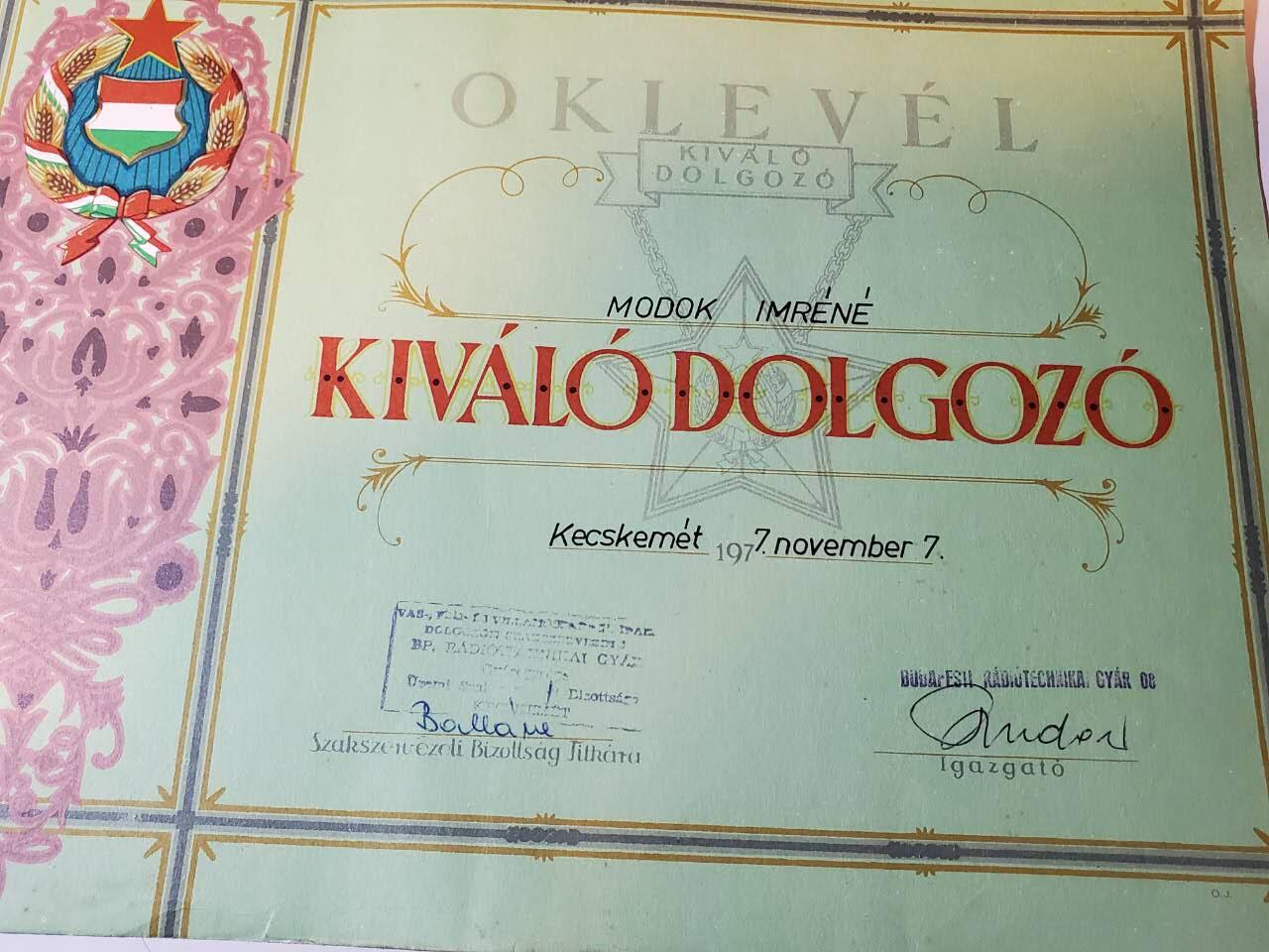 韵星假日军品类拍卖第三十九期暨默多克中校夫妇专场 -- Rimey Holidays Militaria Auction 39 & The Modoks Collection  匈牙利人民共和国默多克夫人优秀服务奖章带原盒略证书一套