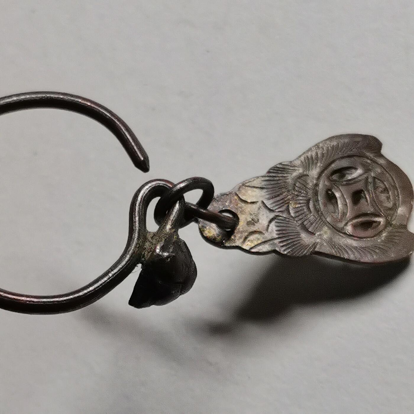 杂件专场98期 清代铜鎏金耳环一个