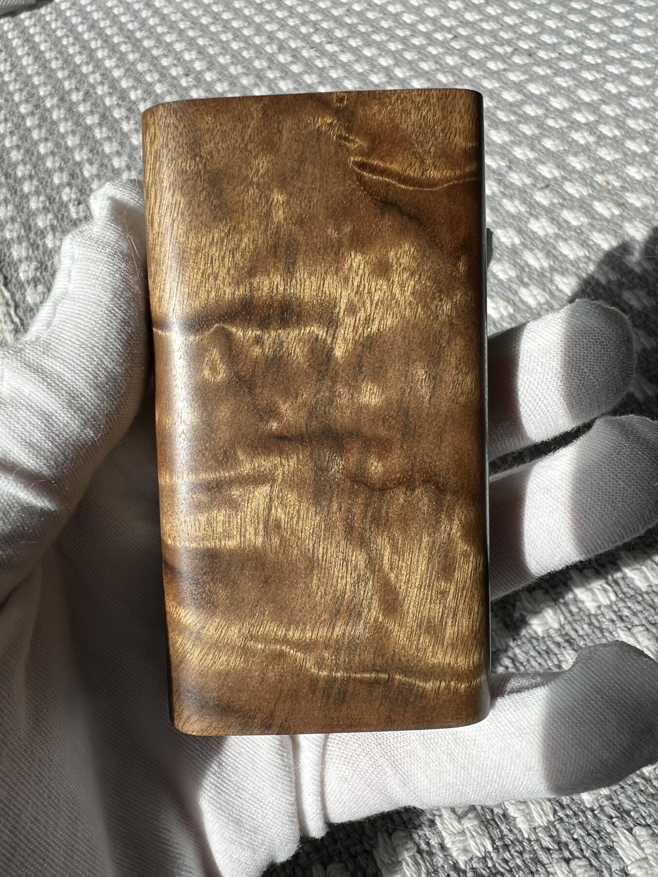 零元拍：A40 金丝楠牌子，香喷喷的小金砖，金光闪闪，87.5/48/14MM