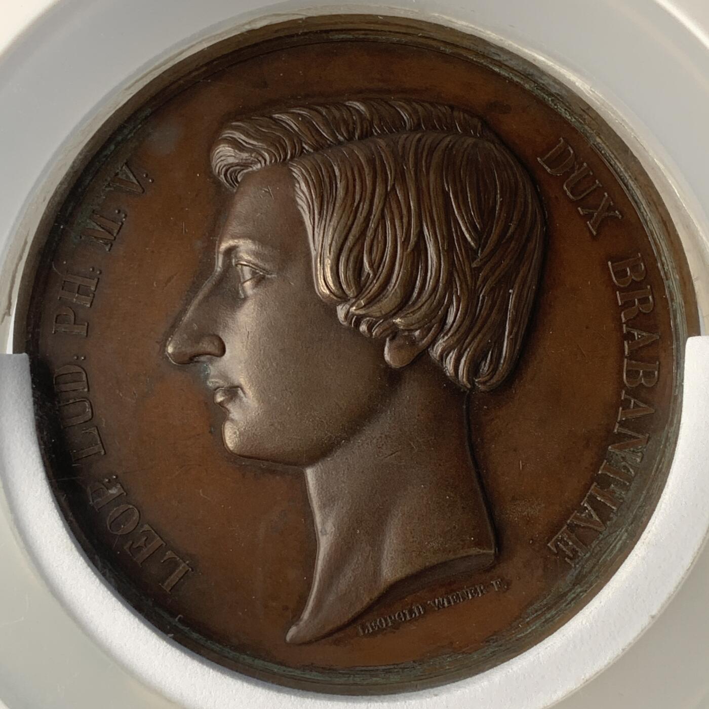 掌中浮雕-藏着的欧洲第052场 1853年比利时利奥波德王子进入参议院铜章，74mm