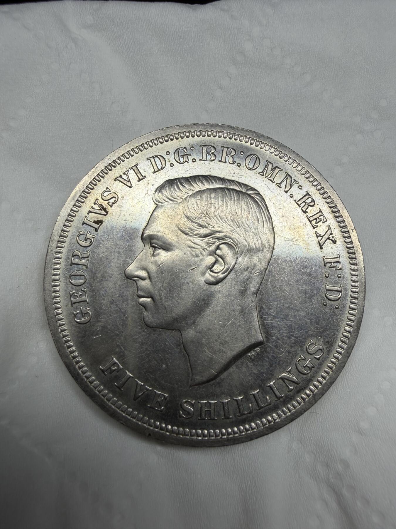 2025年集古藏今外币拍卖第二期-第3场—（总第303拍），可以寄存60天，满160元包邮。 英国 1951年 乔治六世马剑克朗纪念币 最后的镍马剑 