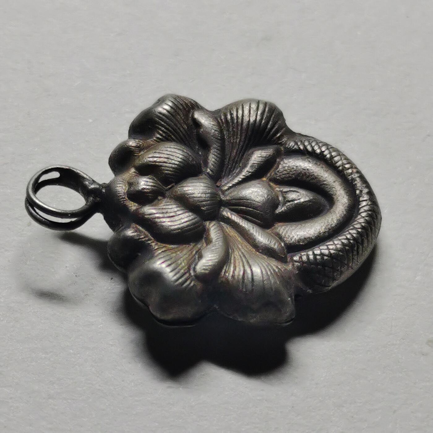 杂件专场98期 清代精美银吊坠，双面工立体花纹