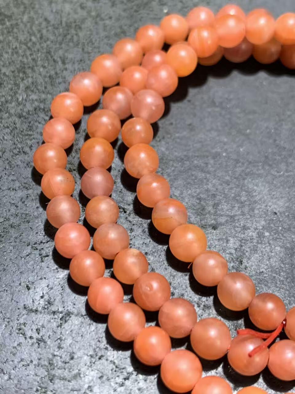 精美川料亚光南红玛瑙108手串一条，
