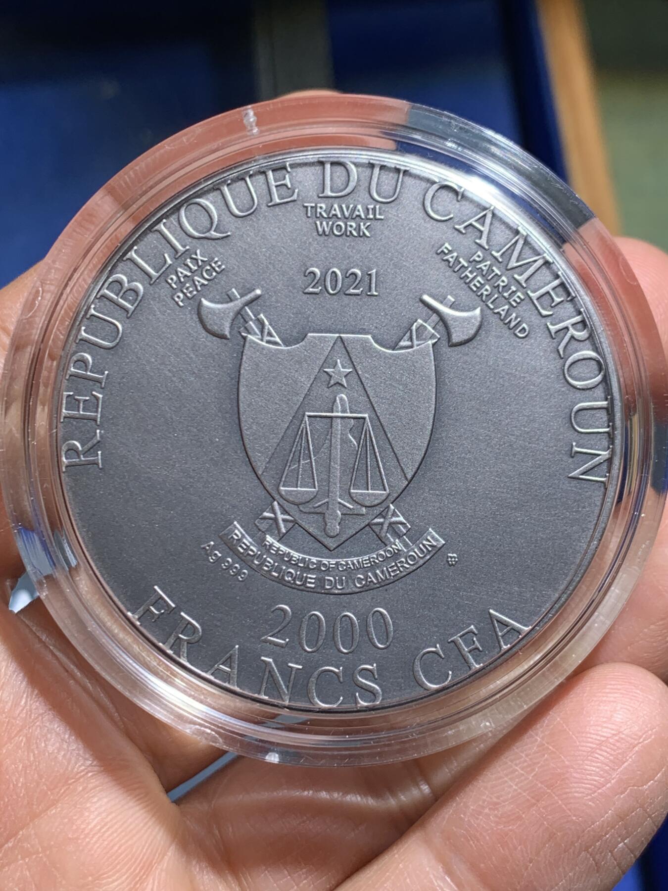 《竞宝斋》第464场 周日，周一，周二，3场连拍 （全场包邮）欢迎送拍 喀麦隆2021年2000中非法郎仿古镀金银币 马头鱼尾海怪 62.2克999银 发行量：500 盒证全