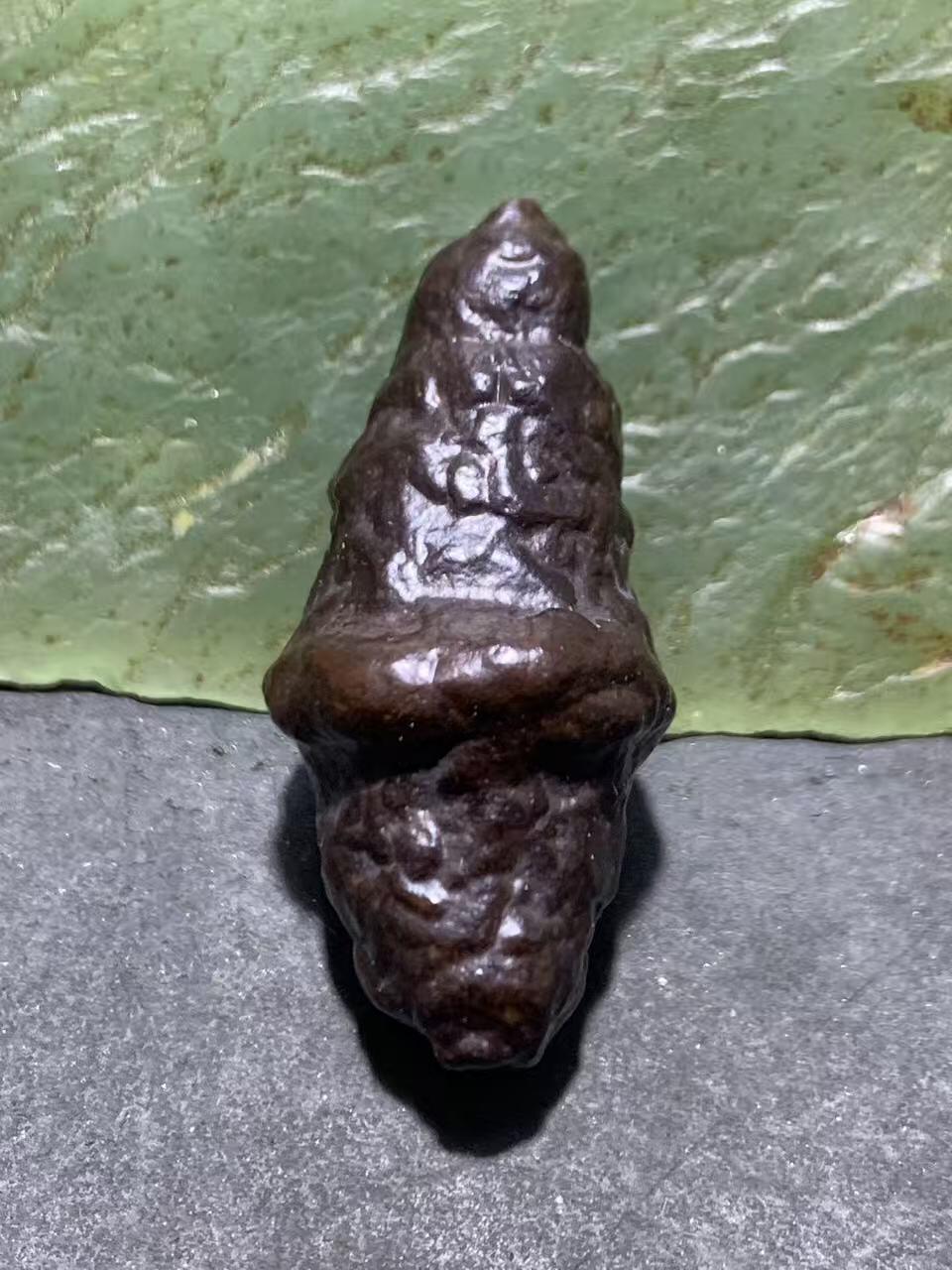 精美罕见戈壁象形黑金刚原石一块，