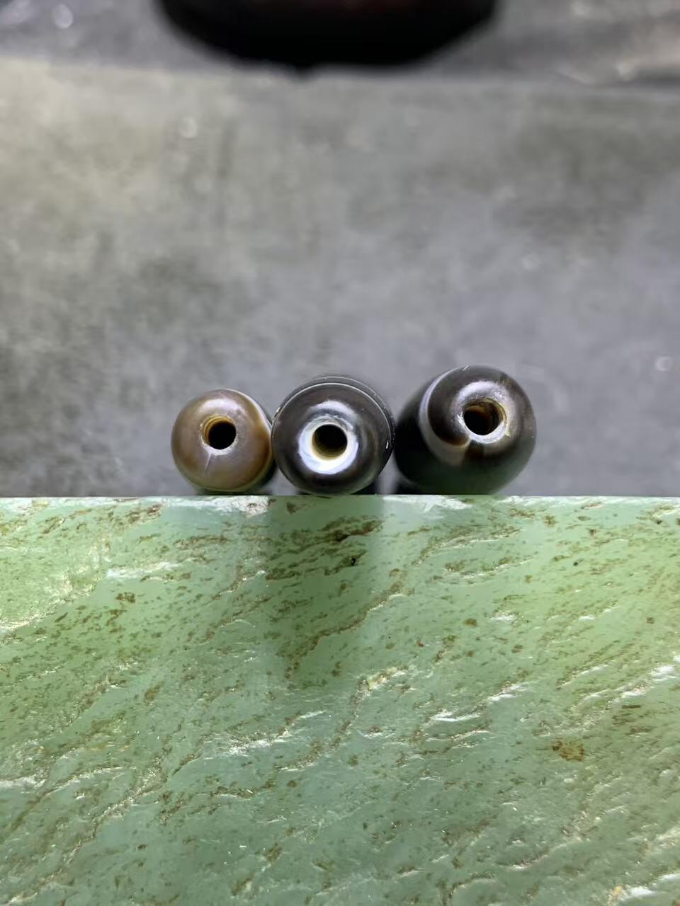 亚光缠丝玛瑙通货桶珠3个，