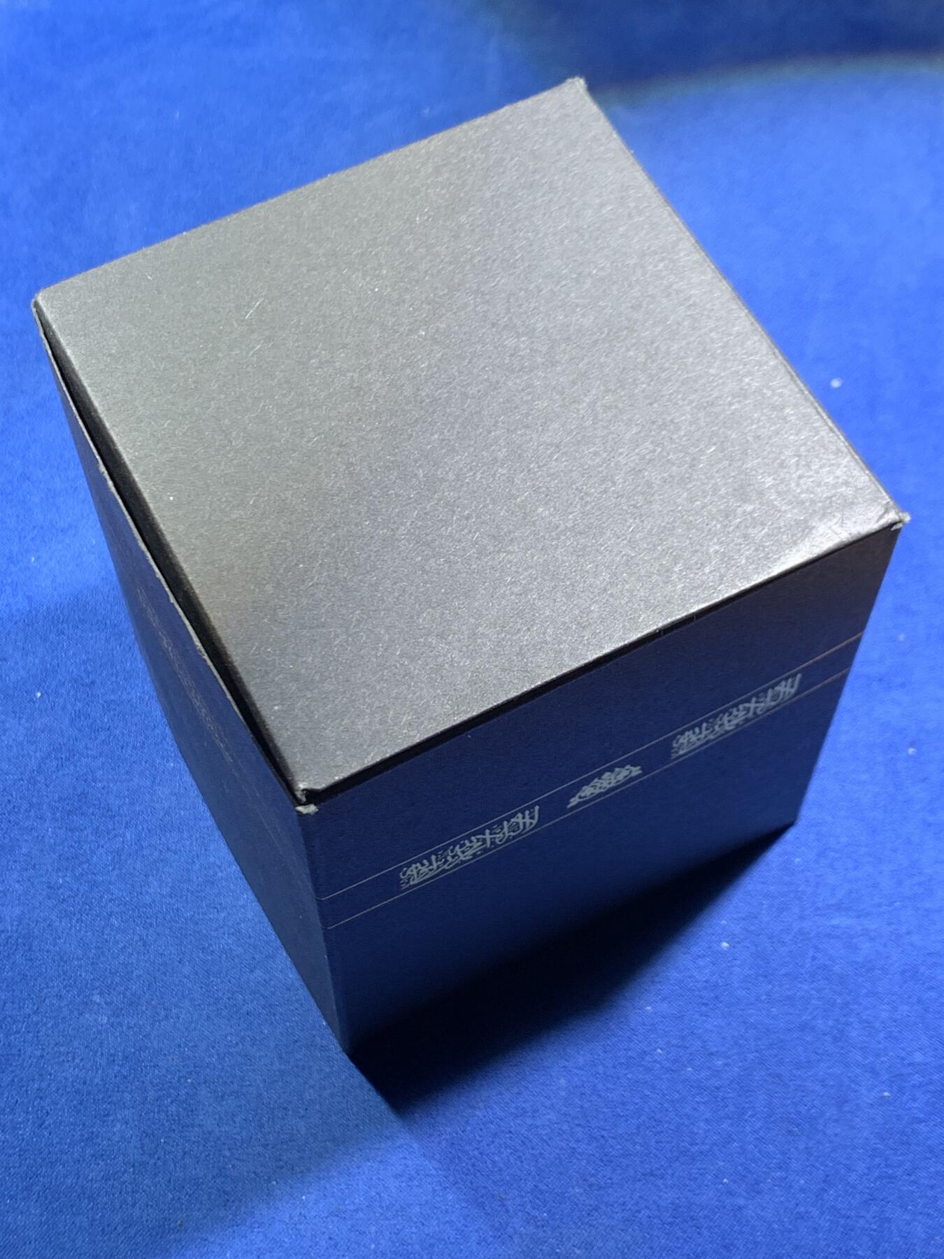 《竞宝斋》第464场 周日，周一，周二，3场连拍 （全场包邮）欢迎送拍 2012年尼日尔100法郎类精制镀金铜币 朝拜指南针 发行量：2千5百 盒证全