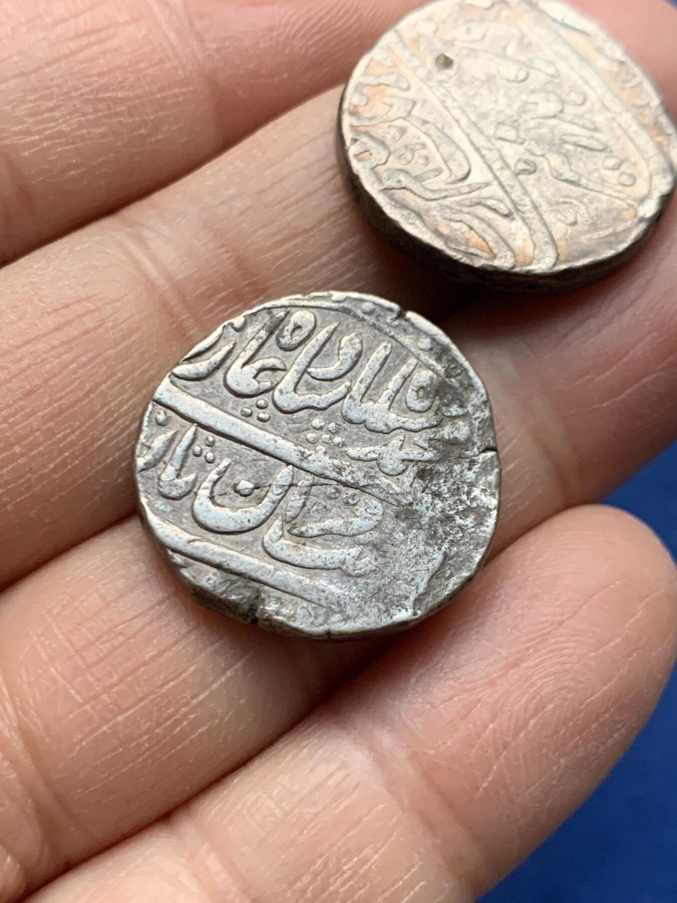 《竞宝斋》第464场 周日，周一，周二，3场连拍 （全场包邮）欢迎送拍 两枚一组 打制币 细节见图