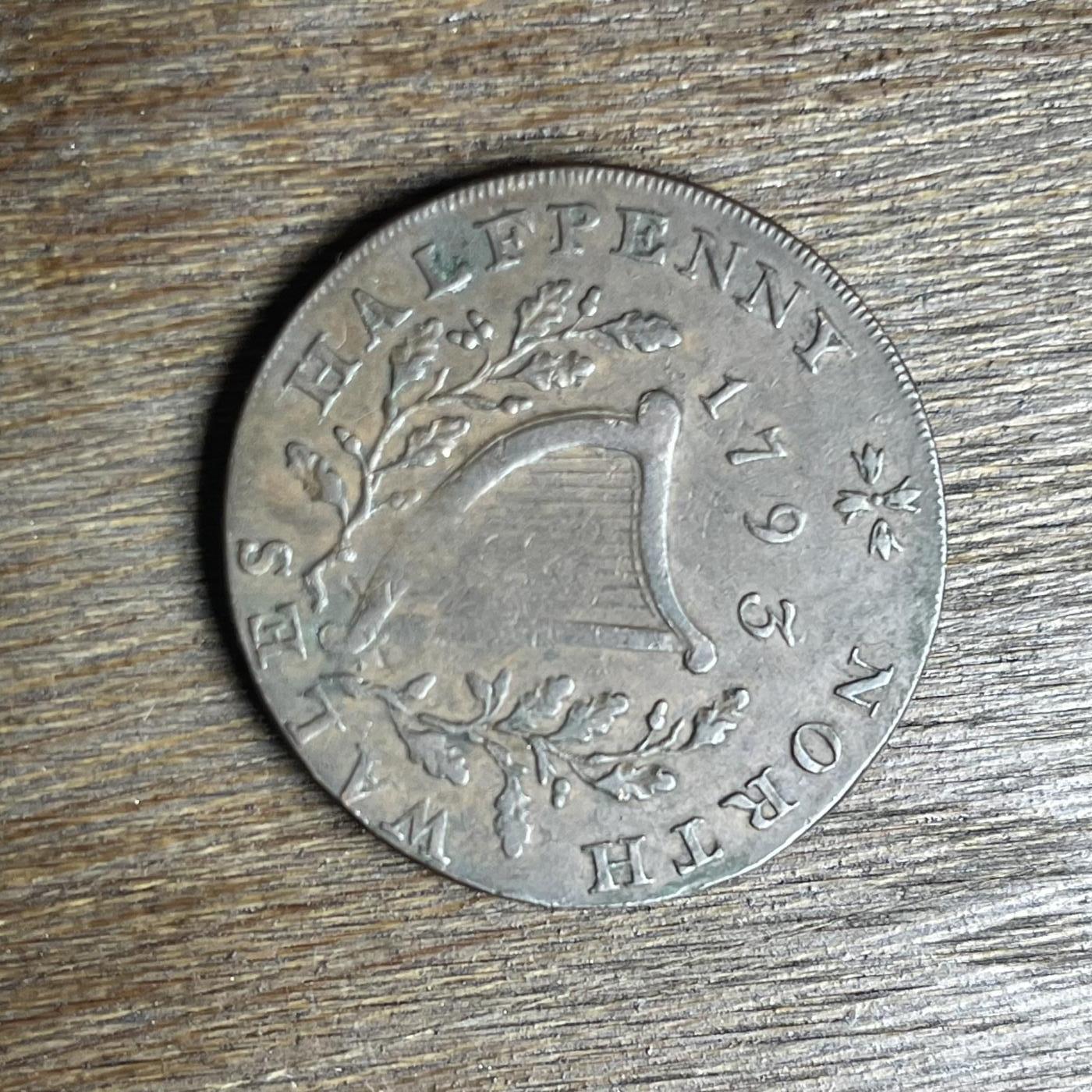 【铜匠收藏】★第140加场★精品老铜币 硬币专场 不寄存，200包邮。不满200元，支付5元运费。《接受代拍 代送NGC评级》 97【无寄存】稀少 1793 英国北威尔士 半便士代用币