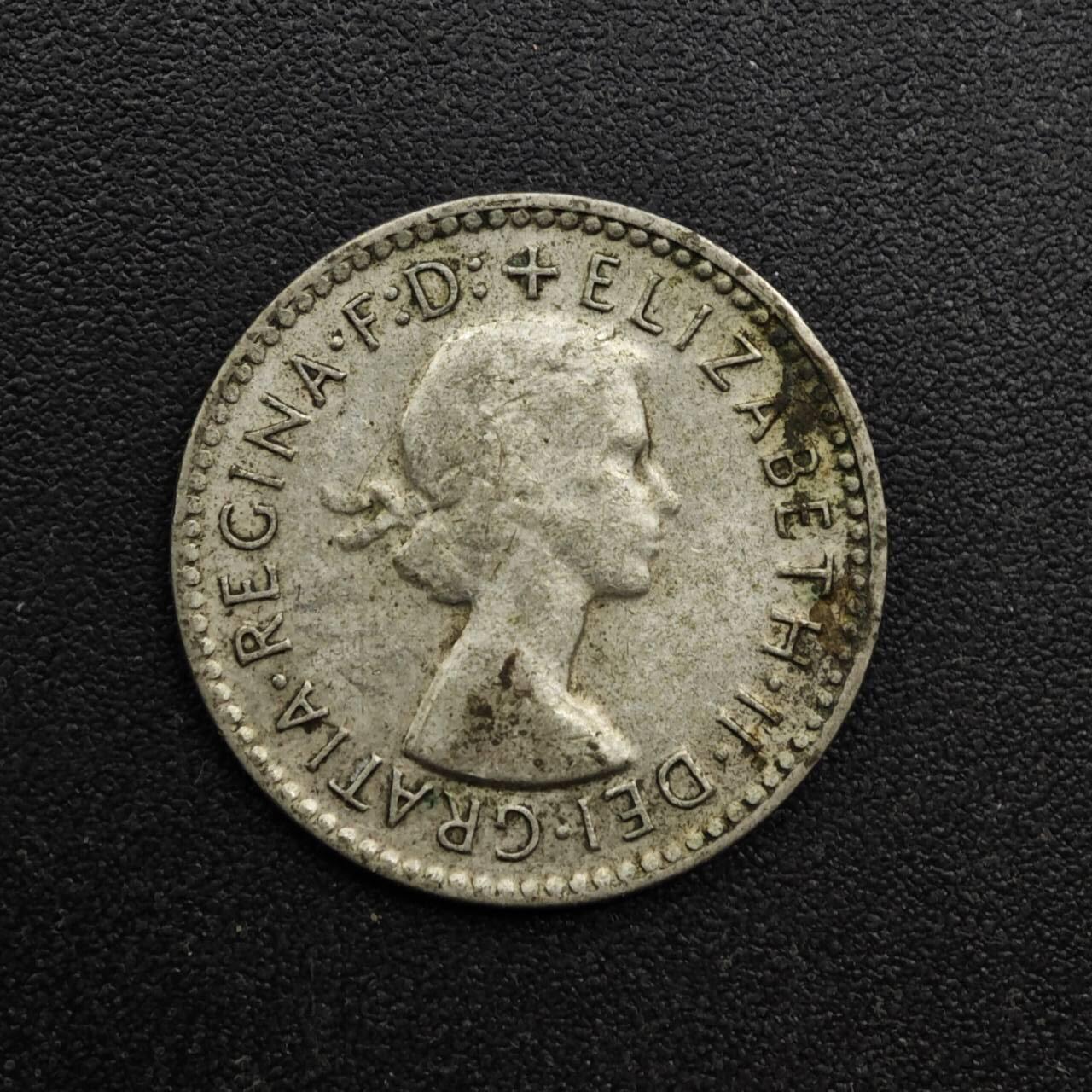 【淘币小摊】实时拍第八百六十三拍   小银币散币场   年前最后一周 之前的预留小年前全部发出 请更换最新收货地址  澳大利亚1958年伊丽莎白二世3便士银币