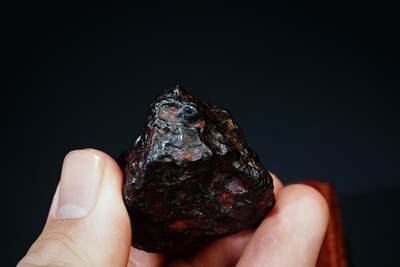 上海都达杂项专场四十七【全场包邮】  陨石连座90-2