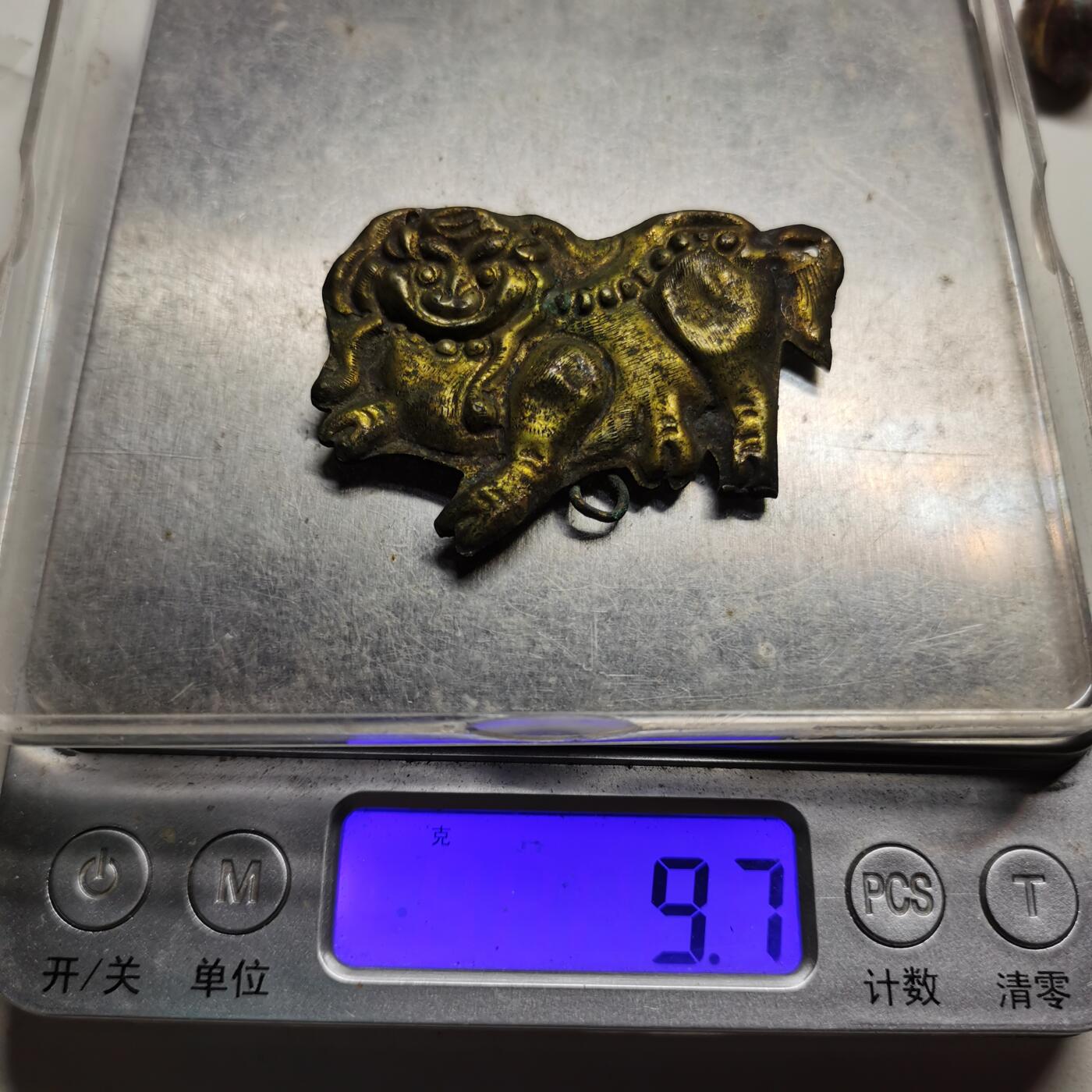 杂件专场98期 清代老银鎏金狮子，金水足