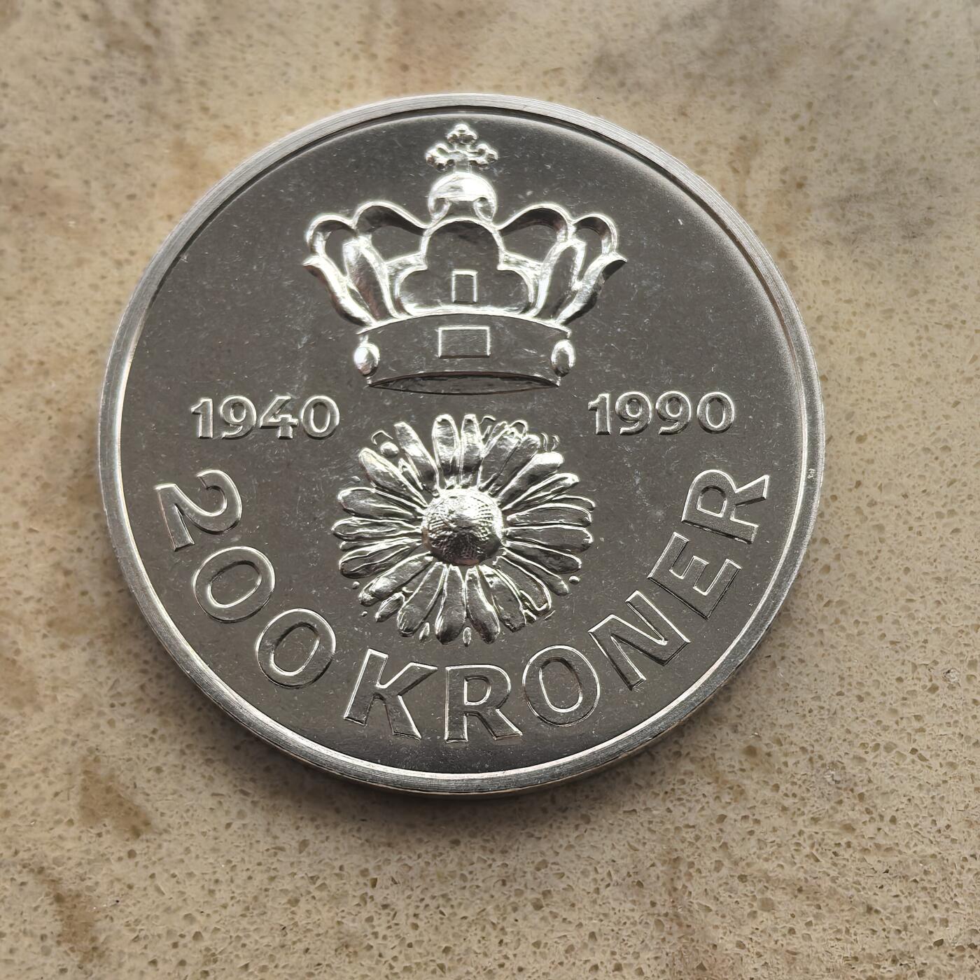 道一币馆币章第一百六十五场 丹麦1990年玛格丽特女王50岁寿辰200克朗纪念银币 31.1g 800s