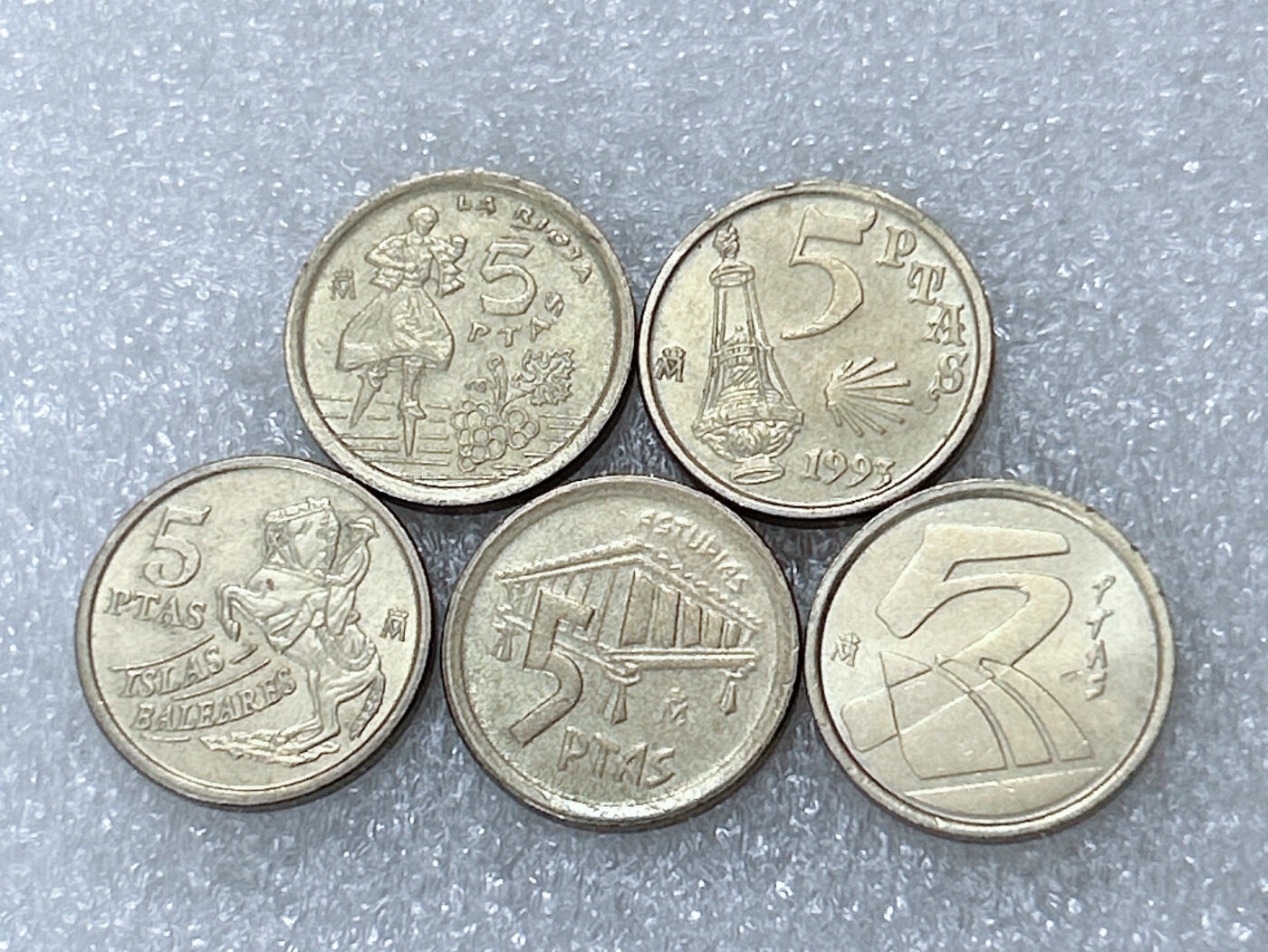 第一海外回流一元起拍收藏 散集专场  第298期 西班牙不同版本5比塞塔黄铜币 5枚