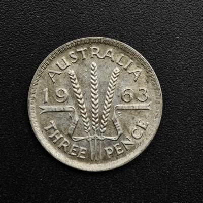 【淘币小摊】实时拍第八百六十三拍   小银币散币场   年前最后一周 之前的预留小年前全部发出 请更换最新收货地址  - 澳大利亚1963年伊丽莎白二世3便士银币