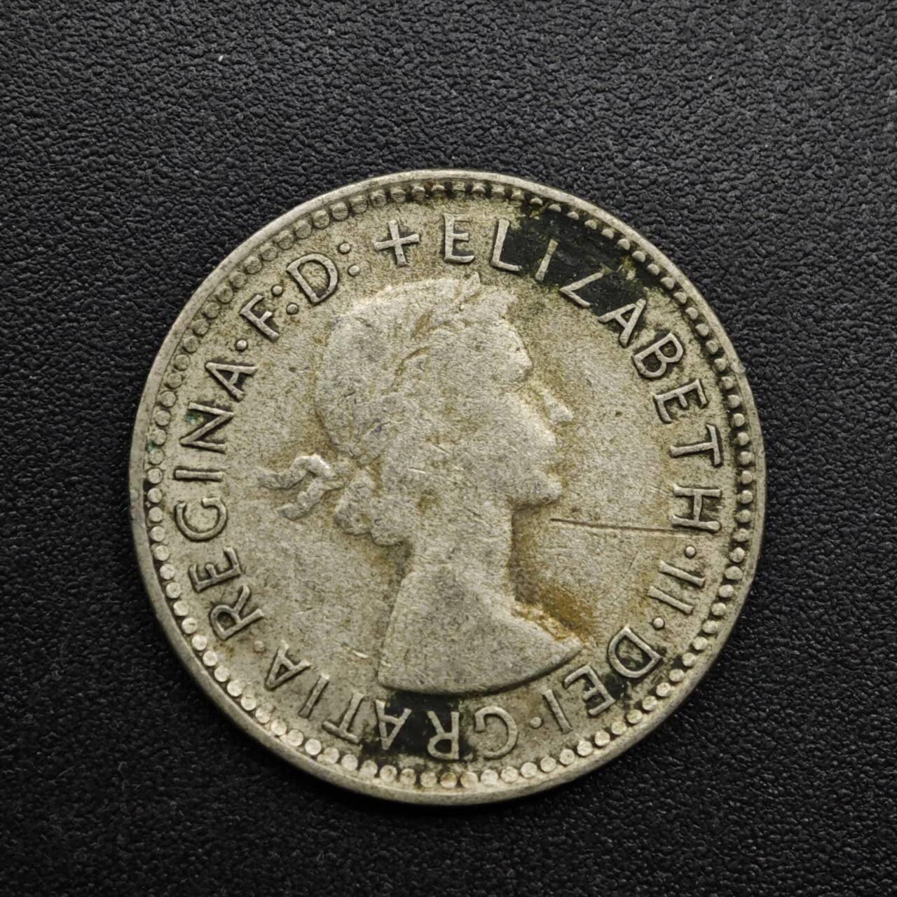 【淘币小摊】实时拍第八百六十三拍   小银币散币场   年前最后一周 之前的预留小年前全部发出 请更换最新收货地址  澳大利亚1963年伊丽莎白二世6便士银币