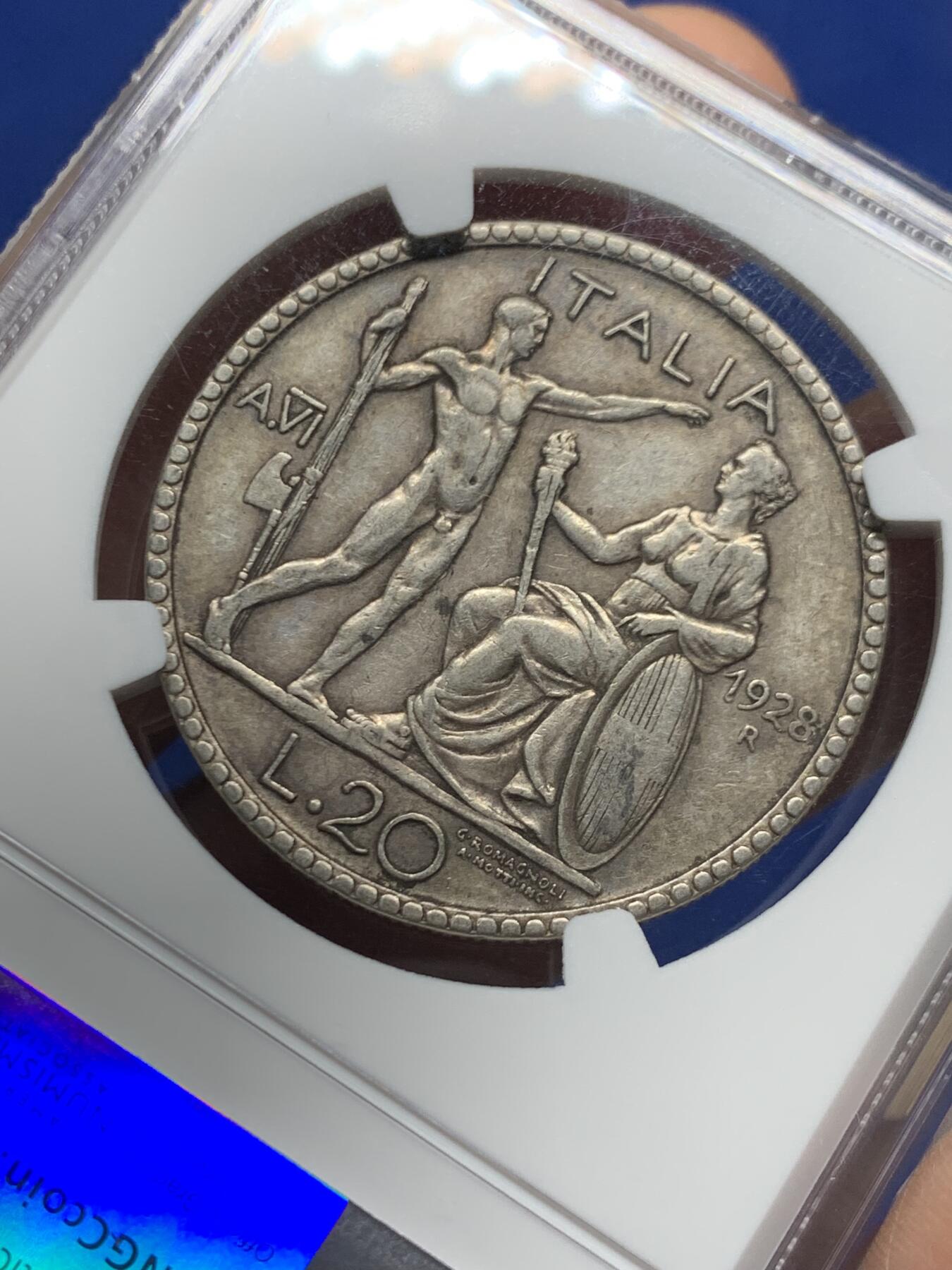 《竞宝斋》第464场 周日，周一，周二，3场连拍 （全场包邮）欢迎送拍 NGC AU50 意大利1928年裸男20里拉银币