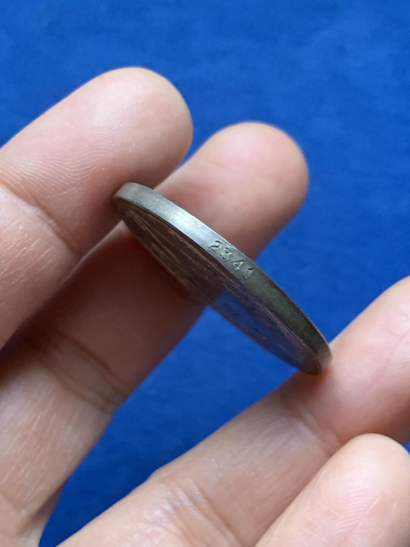 《竞宝斋》第464场 周日，周一，周二，3场连拍 （全场包邮）欢迎送拍 1968年美国圣安东尼奥世博会纪念银章 19.95g