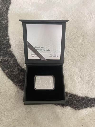 ❤️【币观天下】❤️ 第342期钱币秒杀拍卖场- 2026.2.4秒杀专场 长期征集拍品  - 波兰2015年波兰国父-约瑟夫毕苏斯基精制异形银币 波兰造币厂官方原包装 盒证齐全 面值10zl